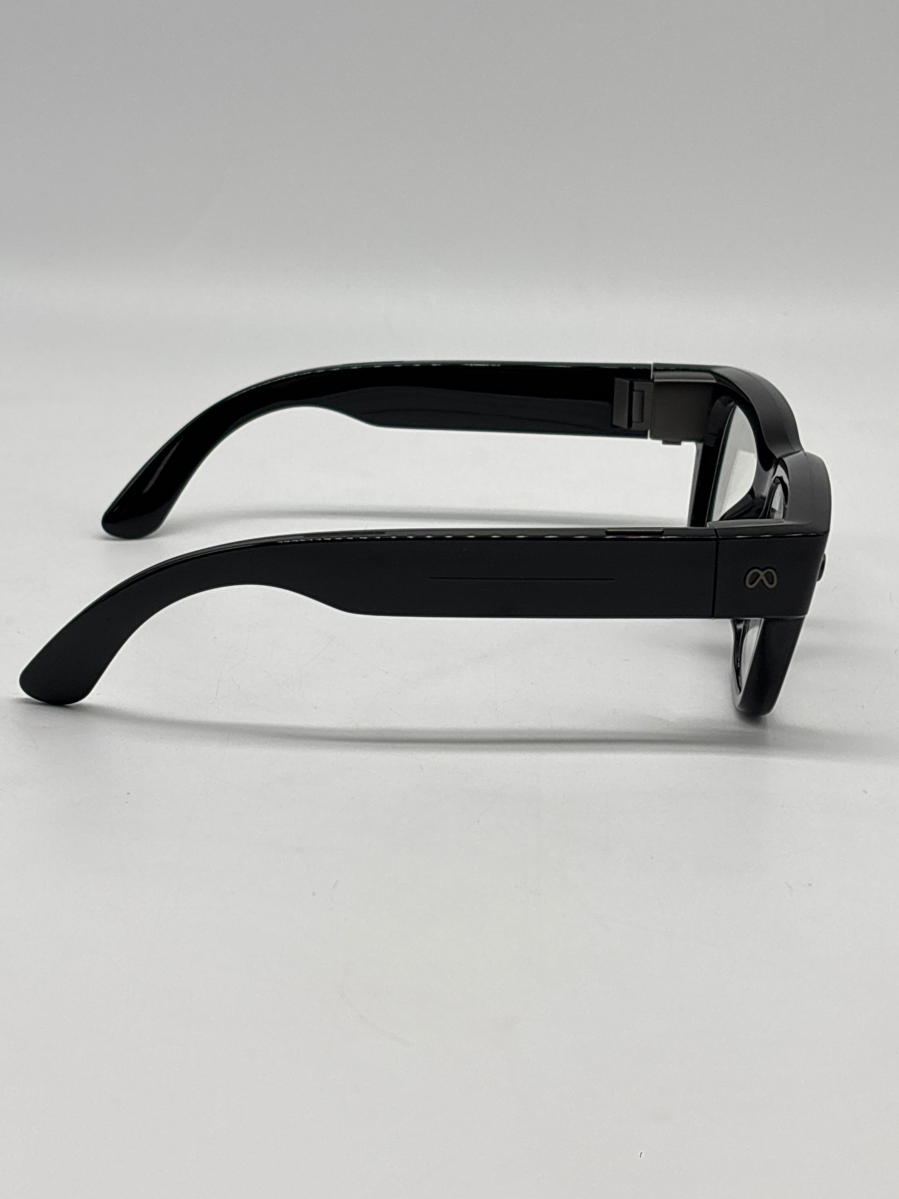 Meta Ray-Ban Display AI Smart Glasses Large Frame with Neural Band Size 3 - Used