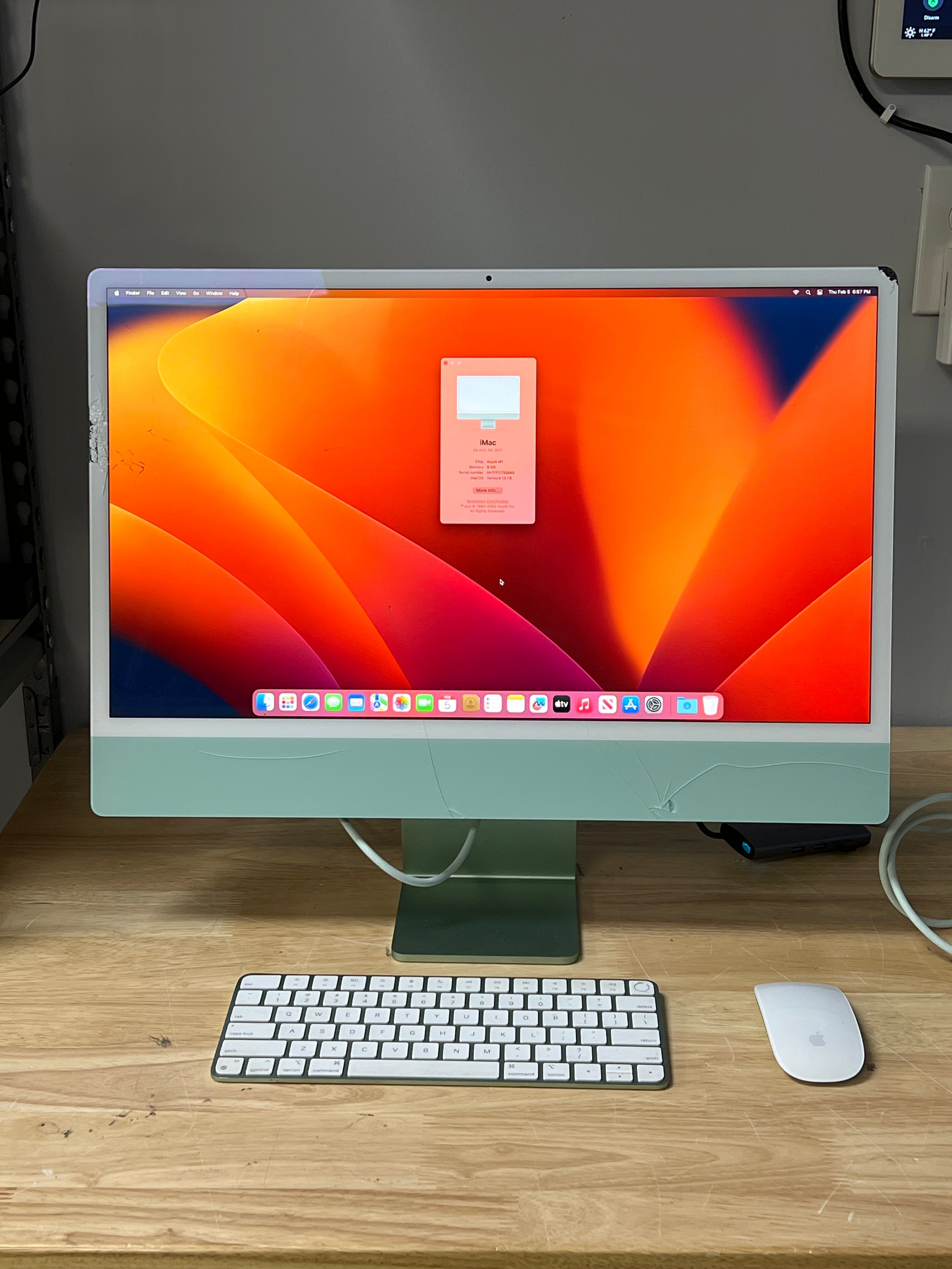 Apple iMac 24" M1 A2438 2021 - Green - For Parts (Cracked Screen)
