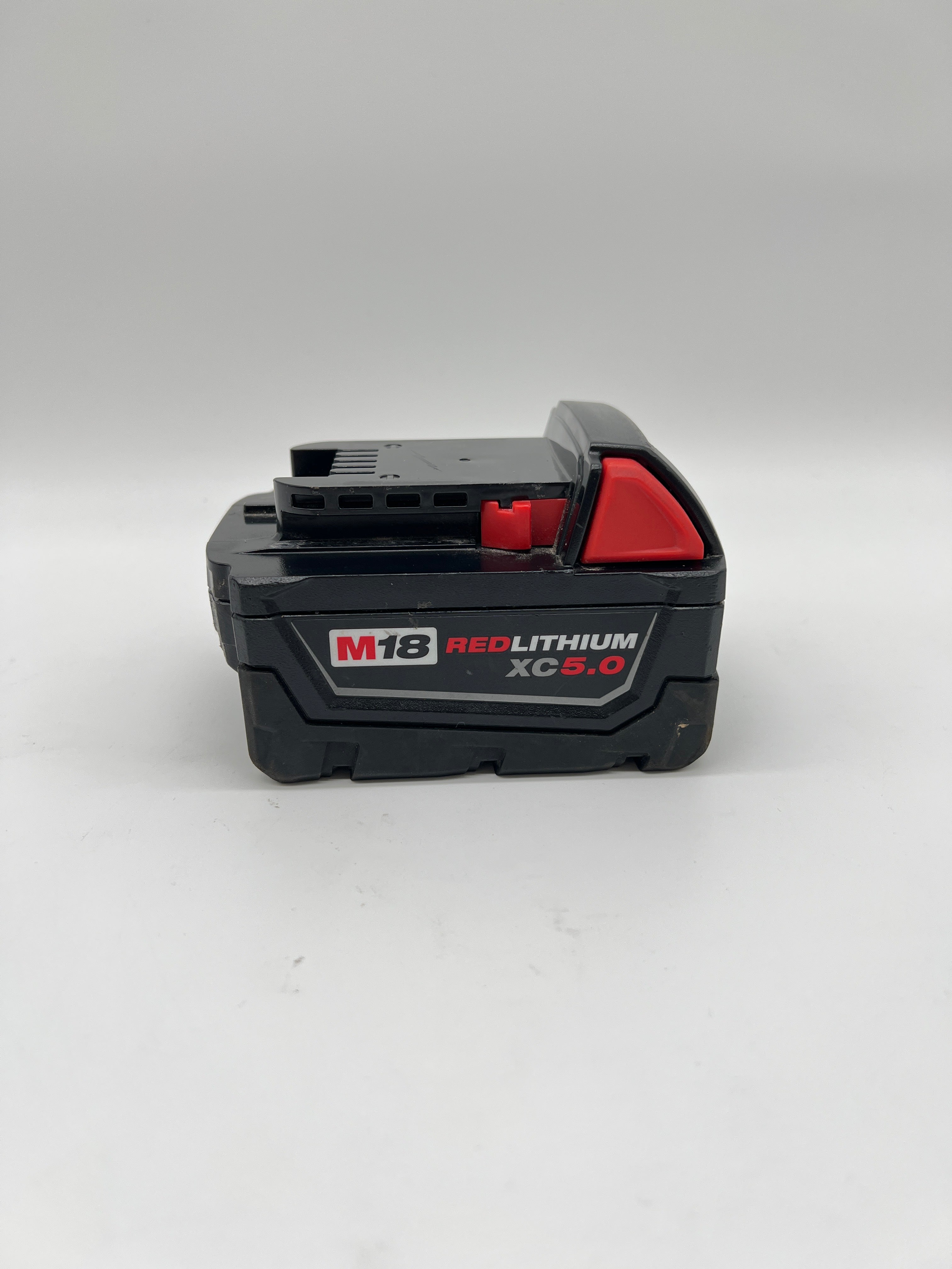 Milwaukee M 18 Red Lithium XC 5.0 AH Battery 18V Black Used