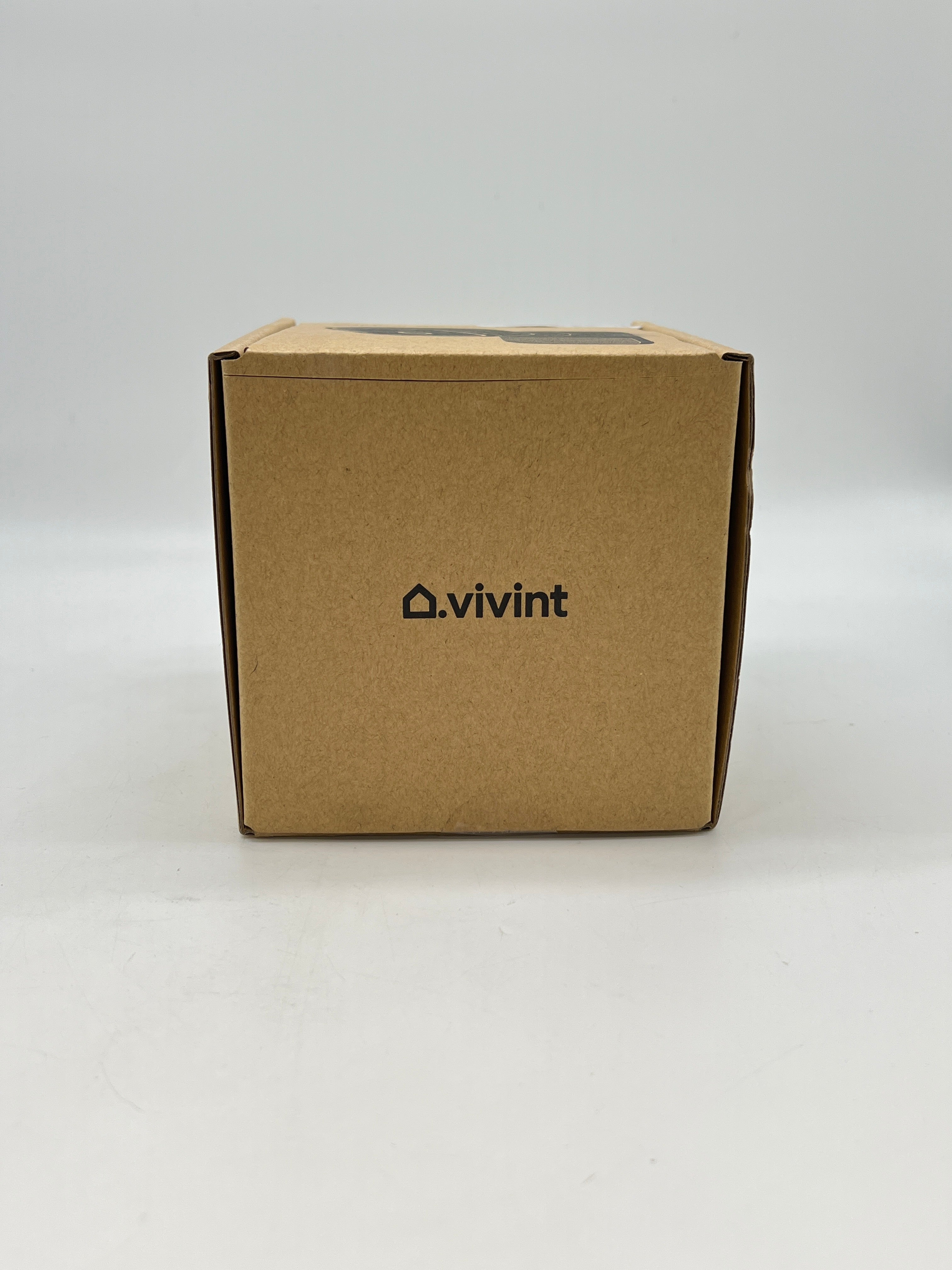 Vivint VS-ODC400-WHT Outdoor Camera Pro - New In Box