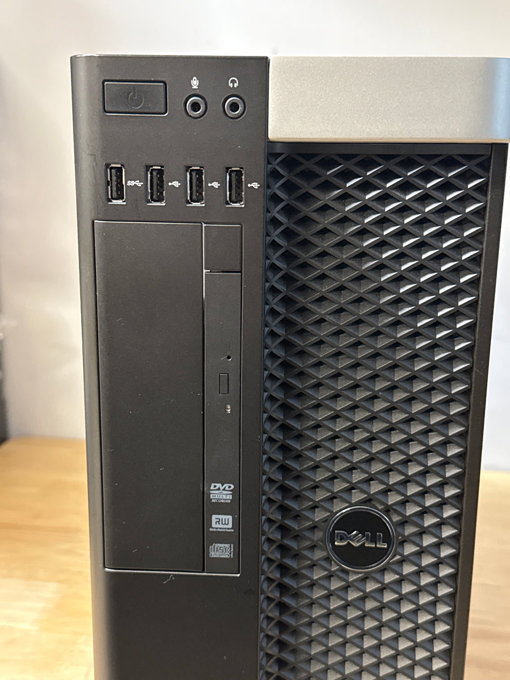 Dell Precision T3610  Xeon E5-1620 16GB RAM Quadro K2000 - Used