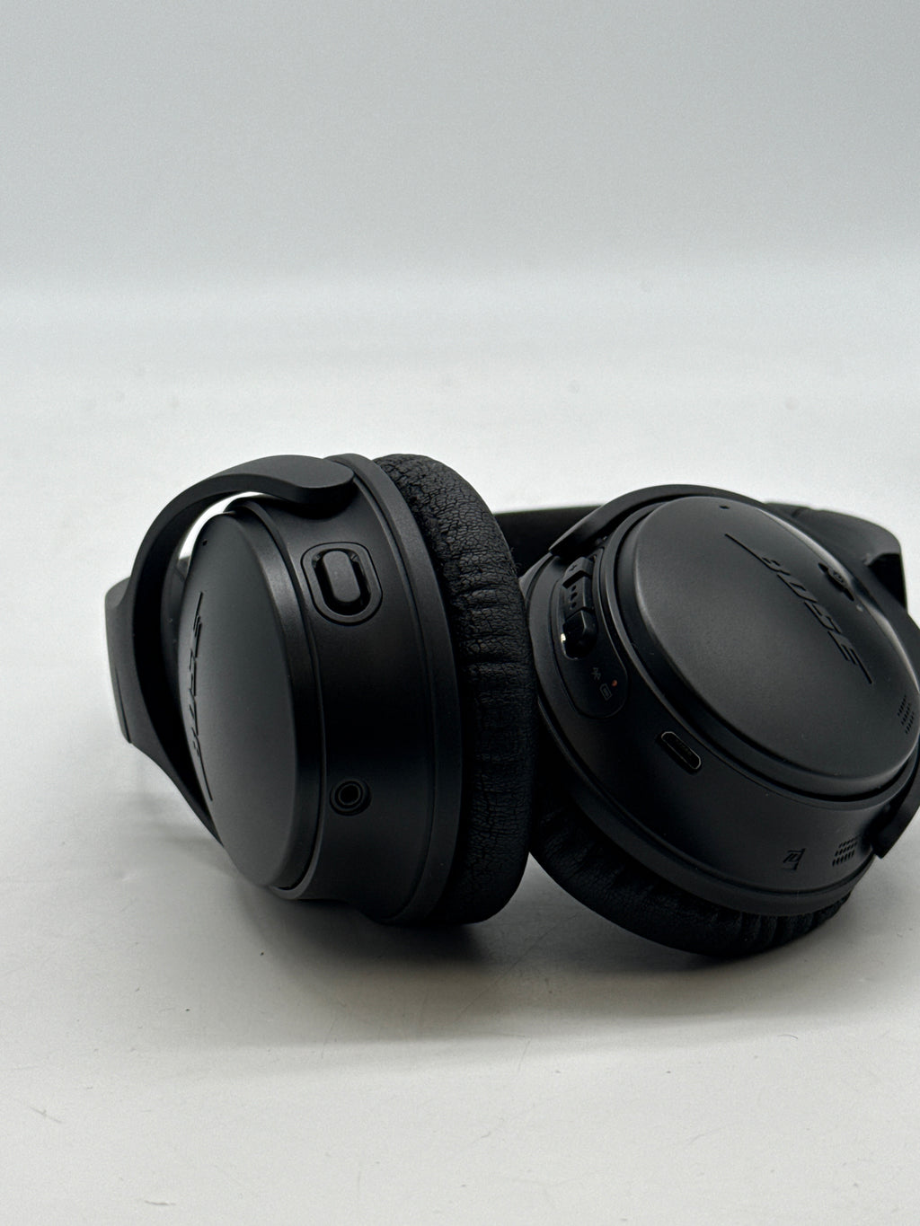 Bose QuietComfort 35 (QC35) Headphones - Black