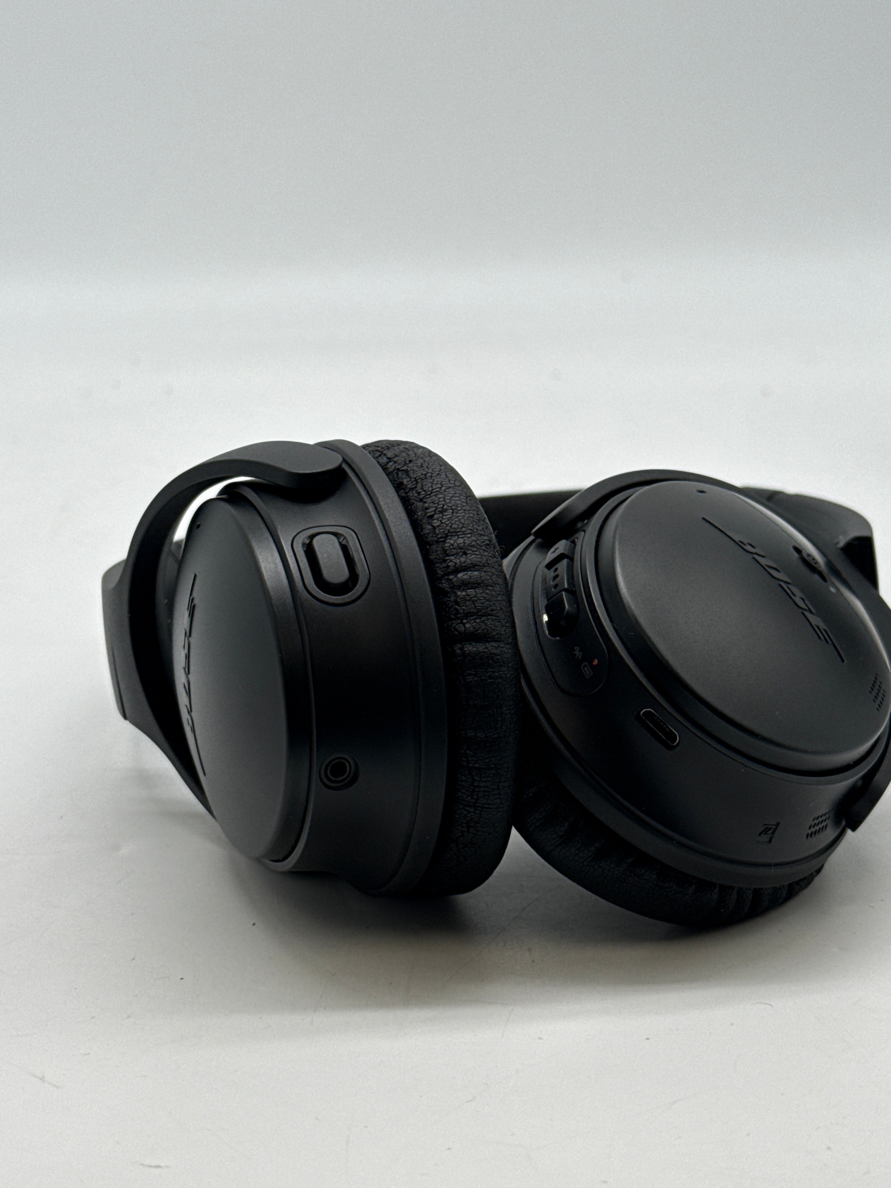 Bose QuietComfort 35 (QC35) Headphones - Black