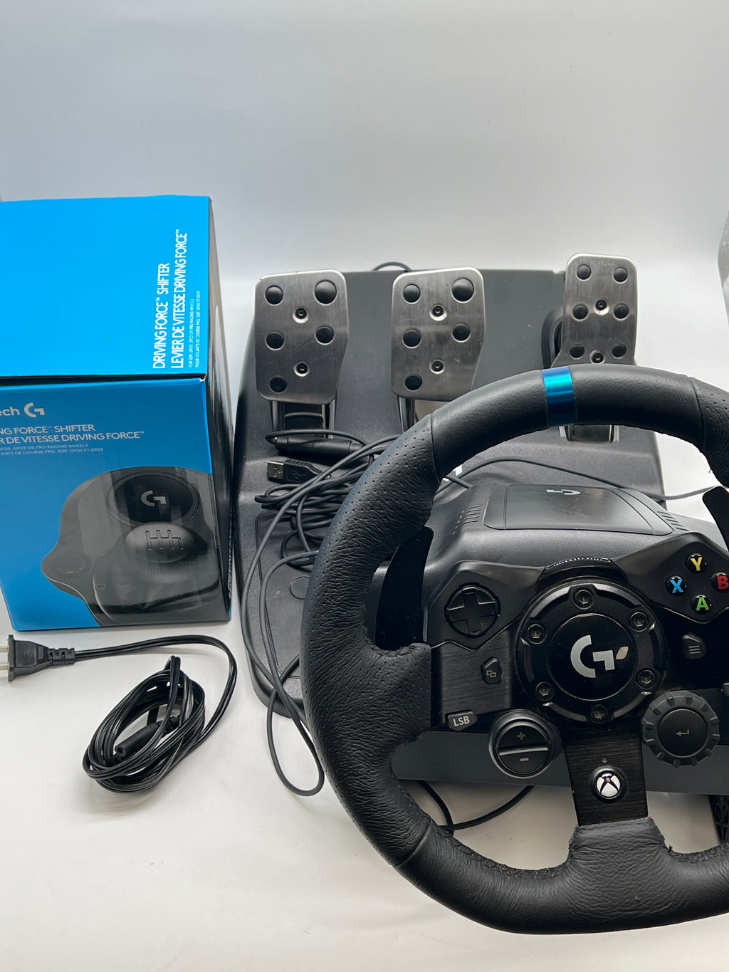 Logitech G923 Racing Wheel and Pedal With Driving Force Shifter - Used
