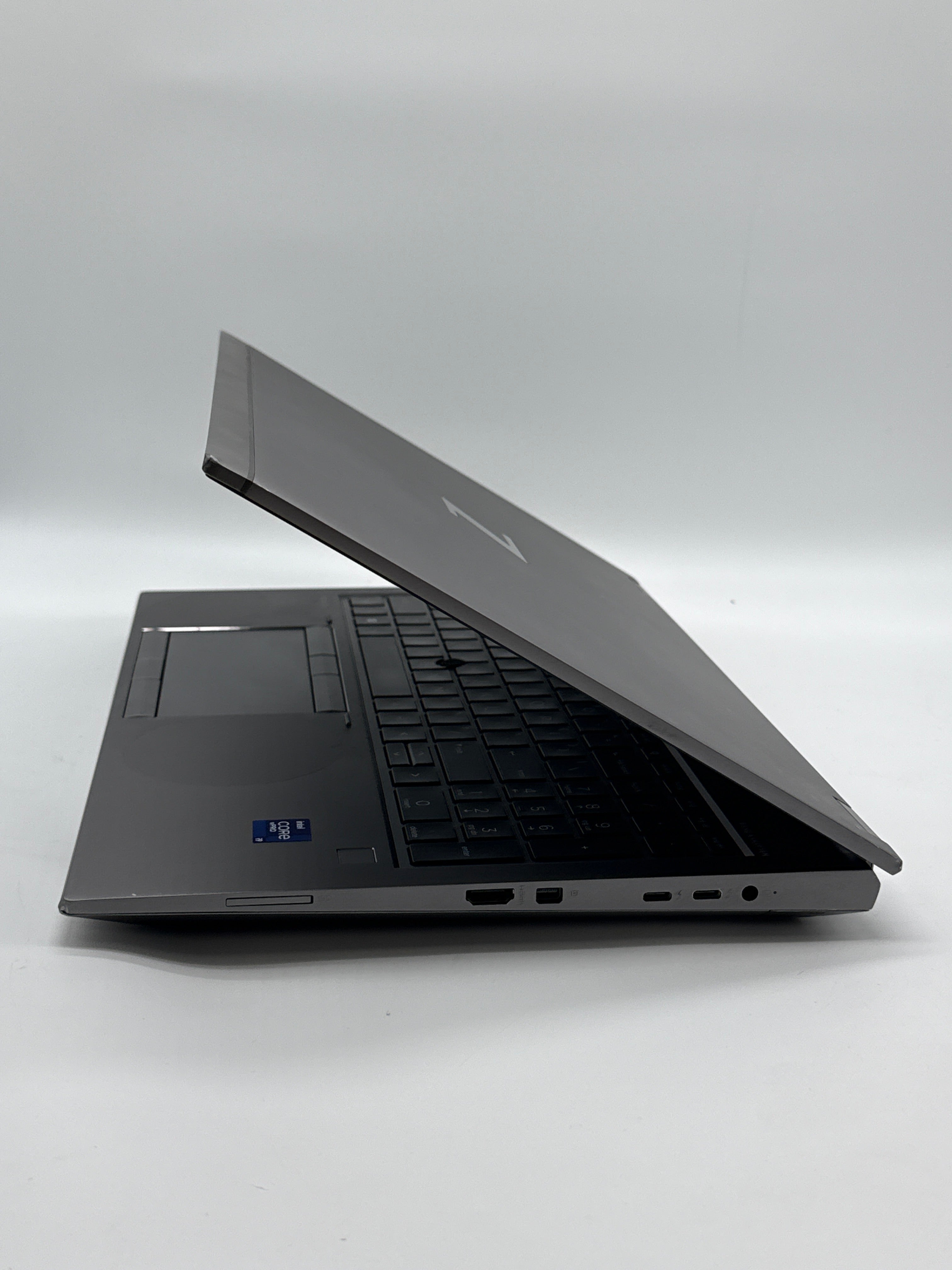 HP ZBook Fury G8 15.6" i9-11950H 64GB RAM 1TB SSD RTX A2000 - BIOS Locked