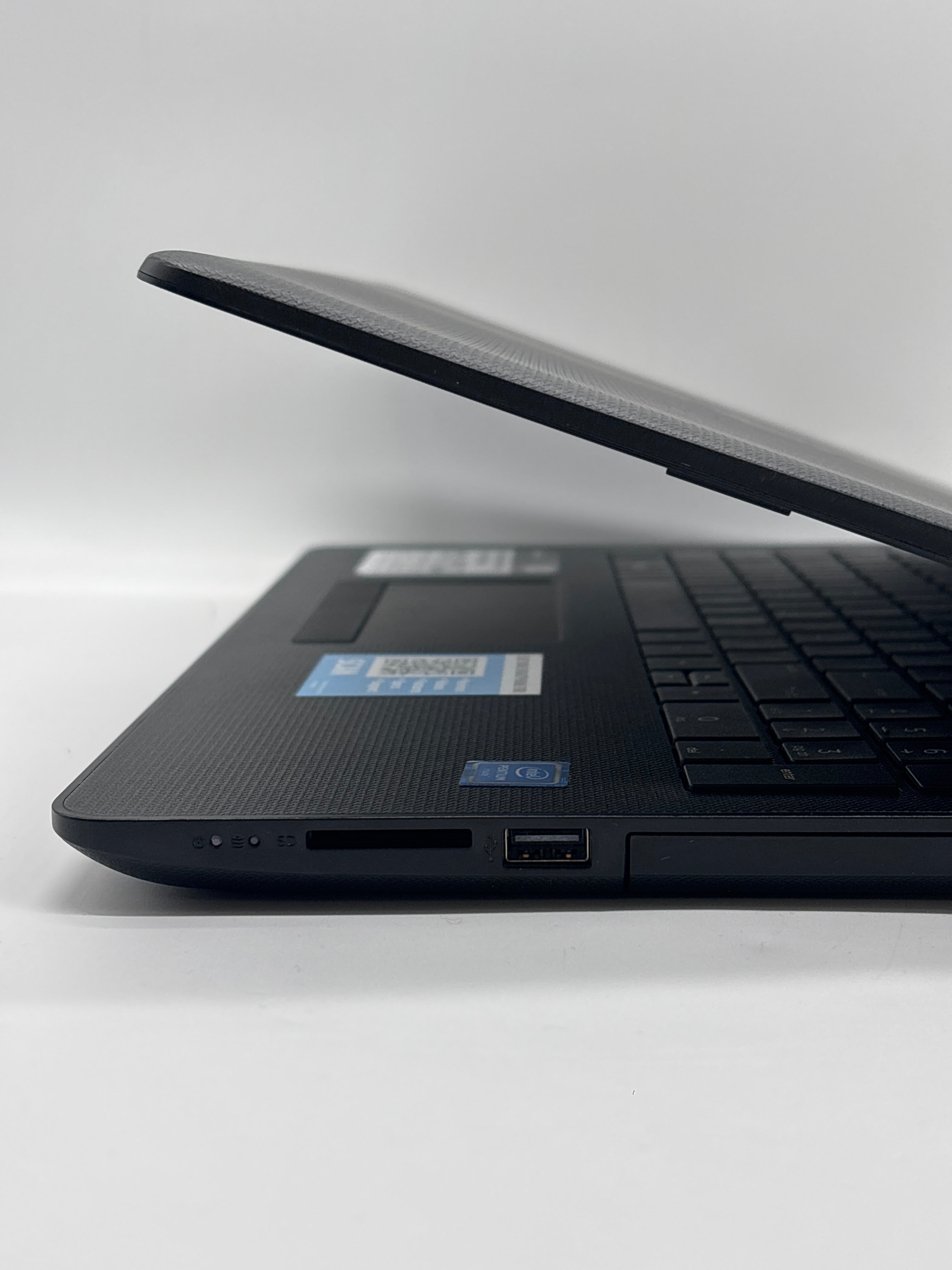 HP 15-BS020WM Touch Pentium N3710 4GB RAM 500GB HDD