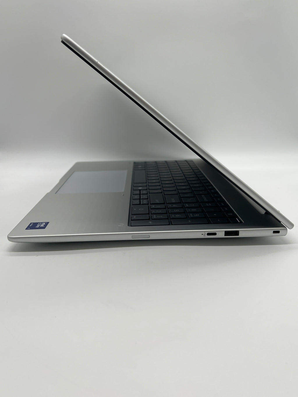 HP EliteBook 8 G1i 16 AI Ultra 7 32GB 1TB SSD Silver