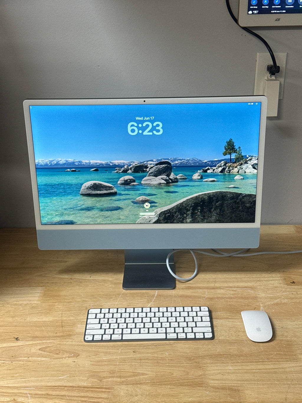 2023 Apple iMac 24" M3 8 Core 4.0GHz 8GB RAM 256GB SSD Blue A2874