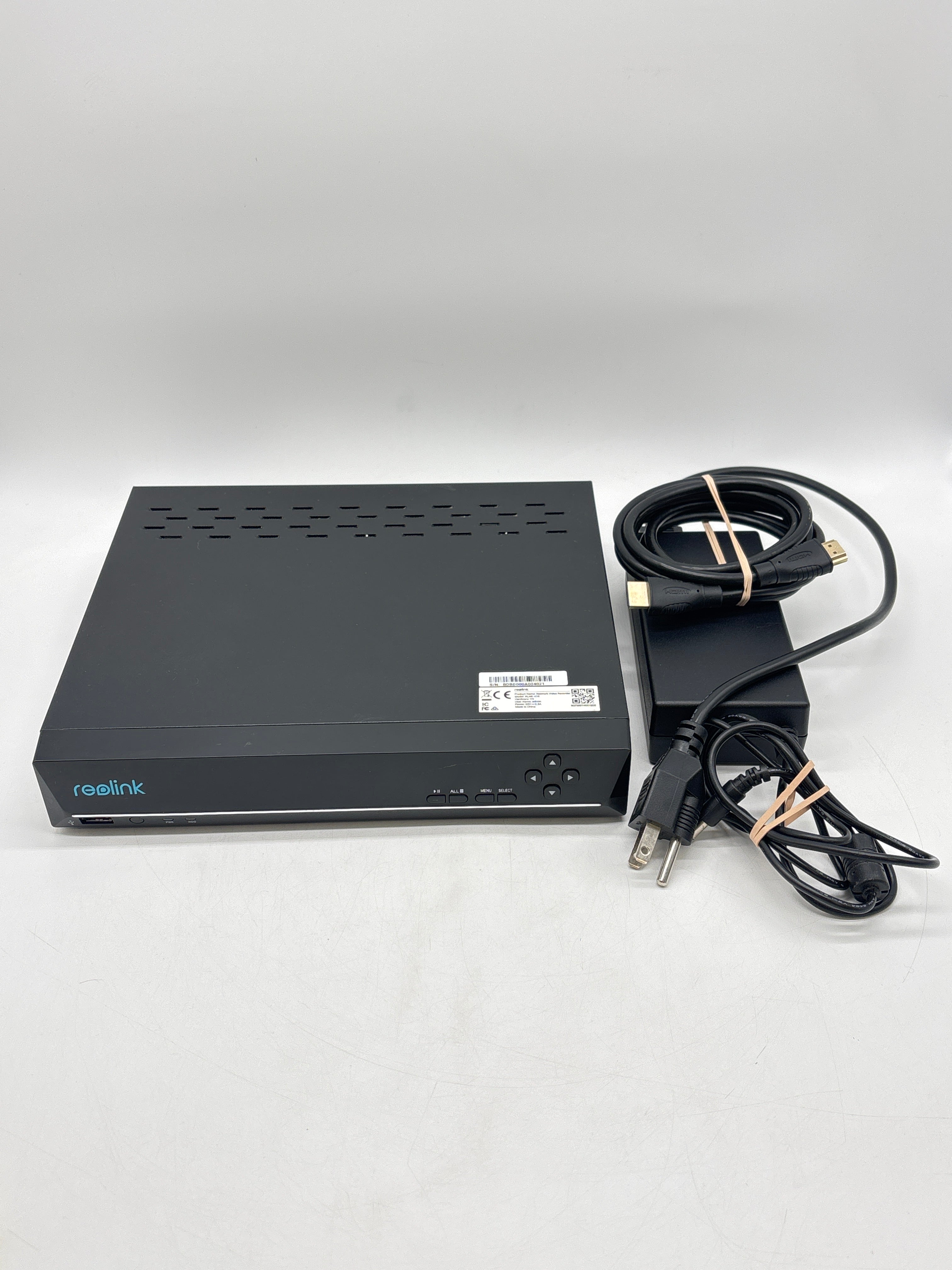 Reolink RLN8-410 Surveillance Camera 2TB Storage Wired Black Used