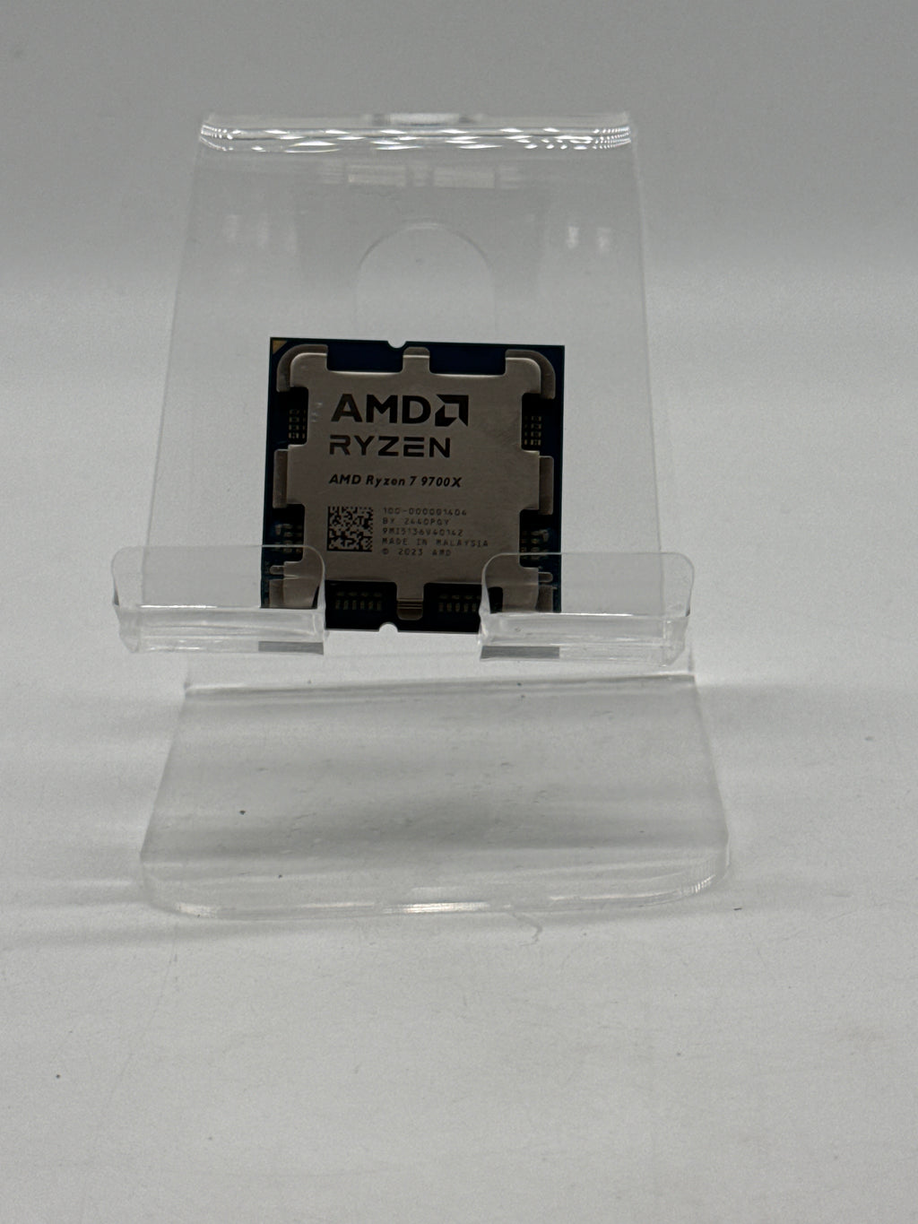 AMD Ryzen 7 9700X 8-Core 16-Thread Socket AM5 Processor 3.8GHz - Used