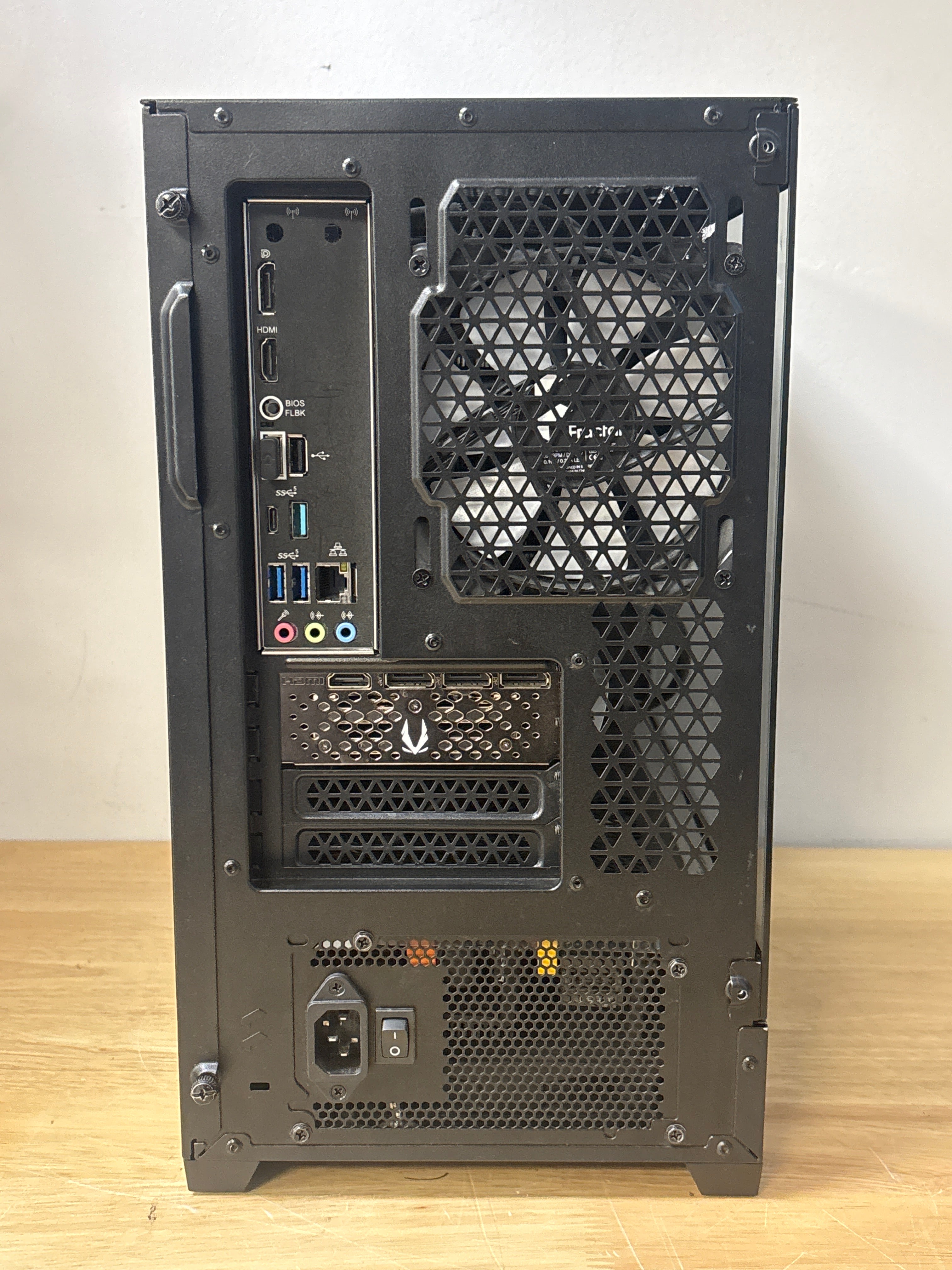 Desktop PC Ryzen 5 7600X 32GB RAM 2TB SSD RTX 4070 Super