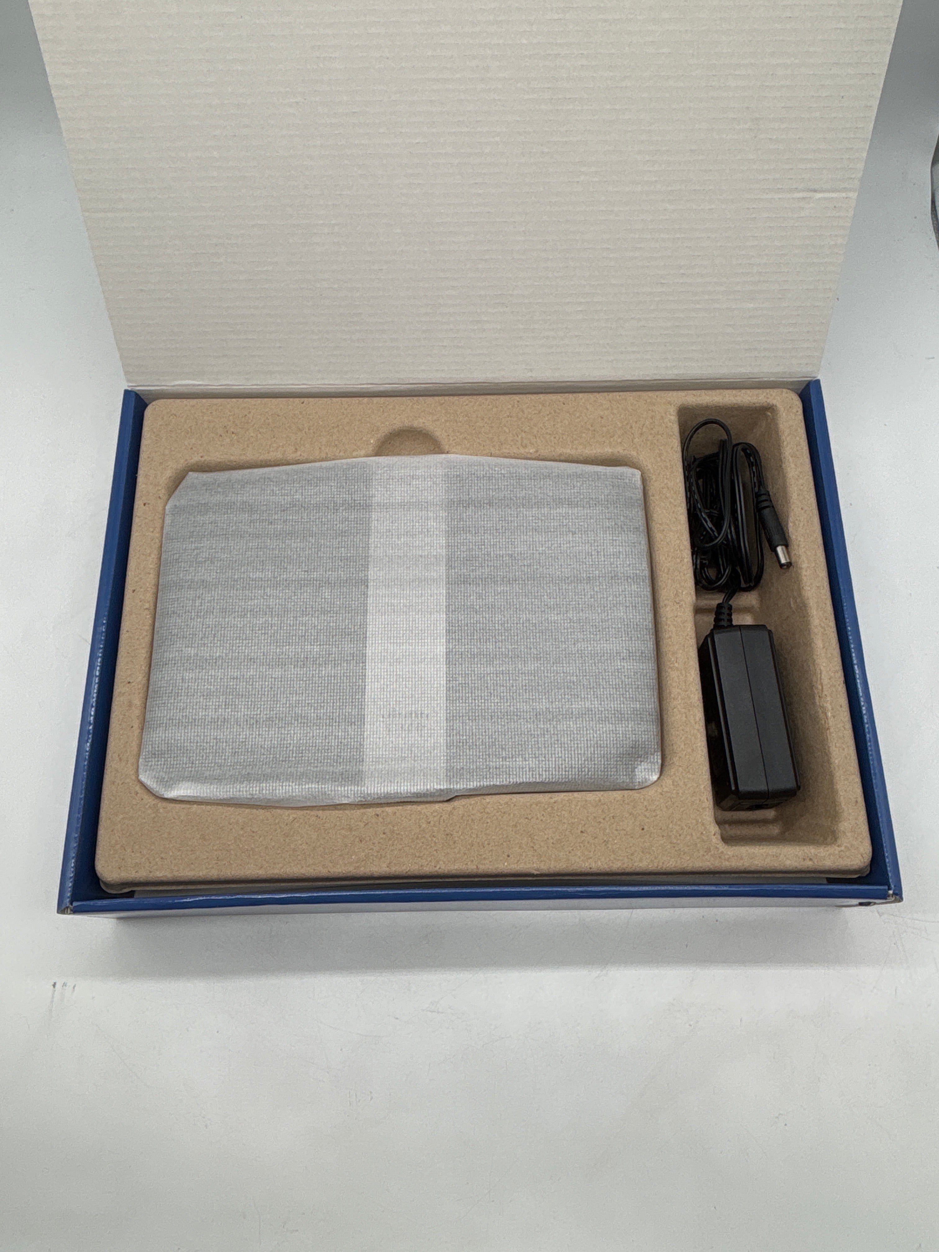 Cisco Linksys E4200 Maximum Performance Wireless Router - Open Box