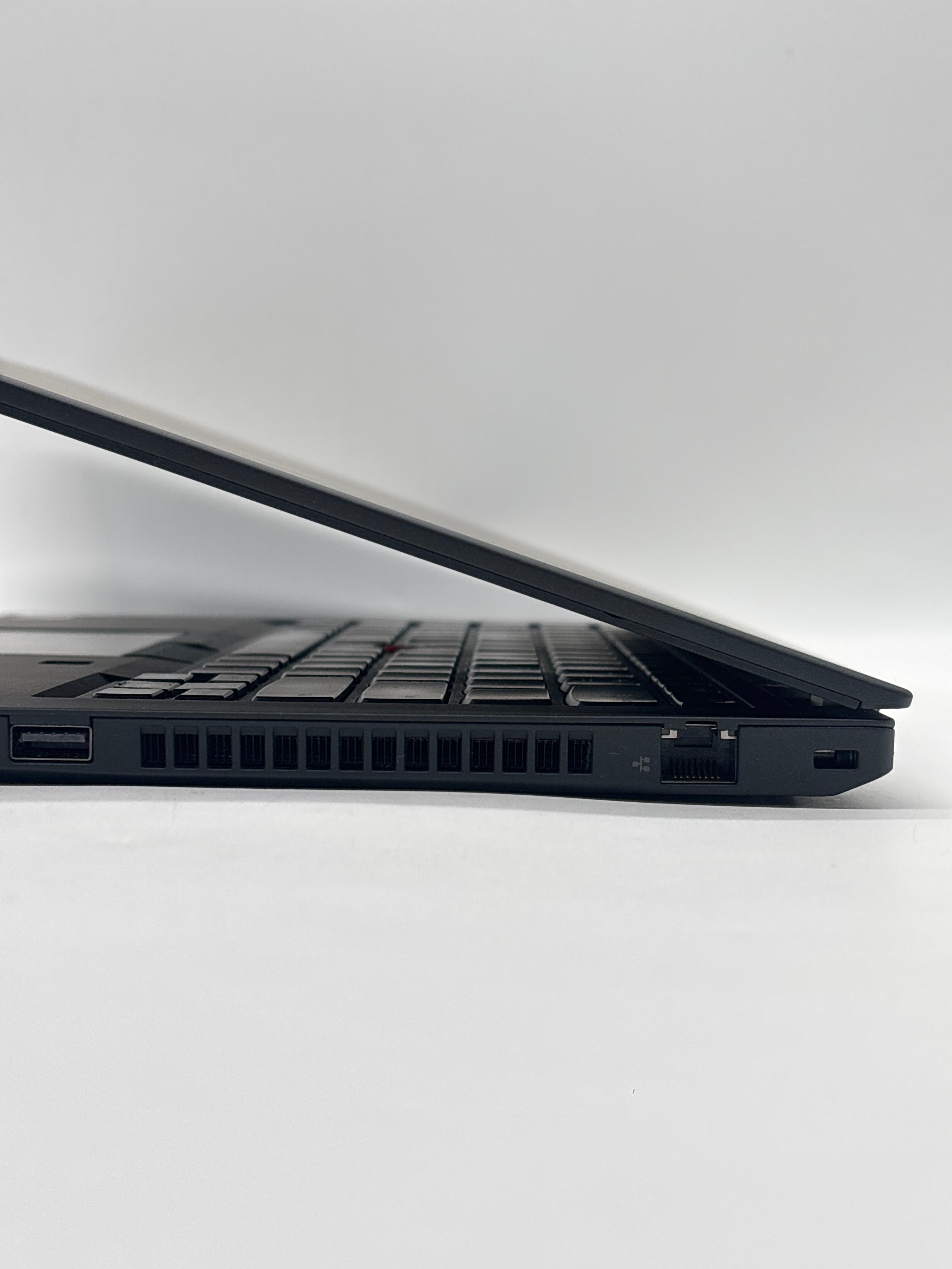 Lenovo ThinkPad T14 Gen 2 AMD Ryzen 5 PRO 5650U 16GB RAM 1TB SSD