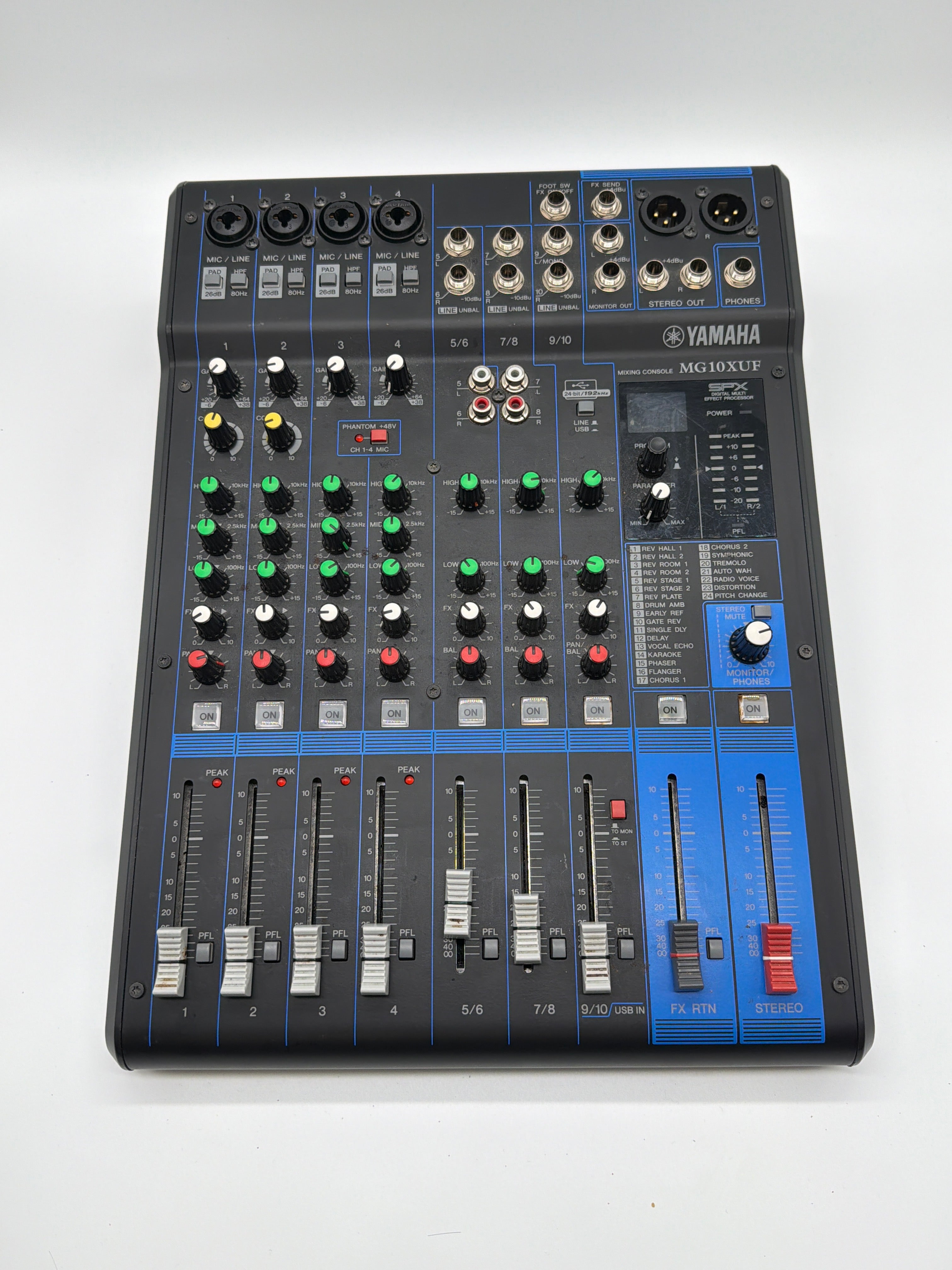 Yamaha MG10XUF 10-Channel Mixing Console Black With Travel Hard Case