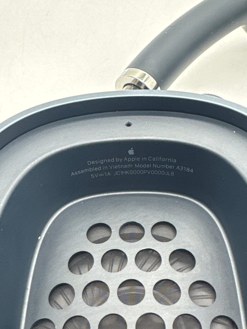 Apple AirPods Max USB-C (2024) Over-Ear Headphones - Used