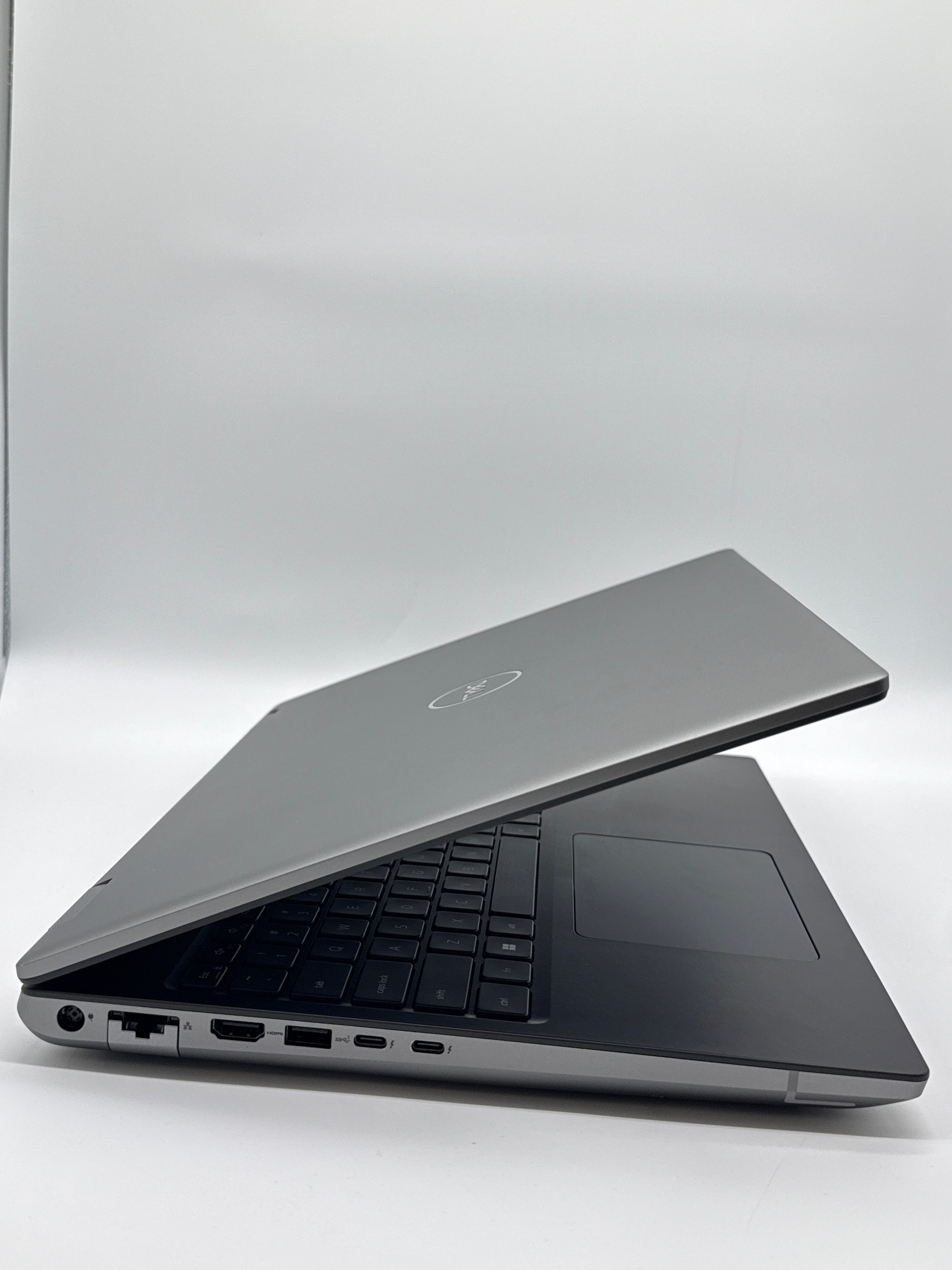 Dell Precision 7680 i9-13950HX 64GB RAM 1TB SSD RTX 3500 ADA