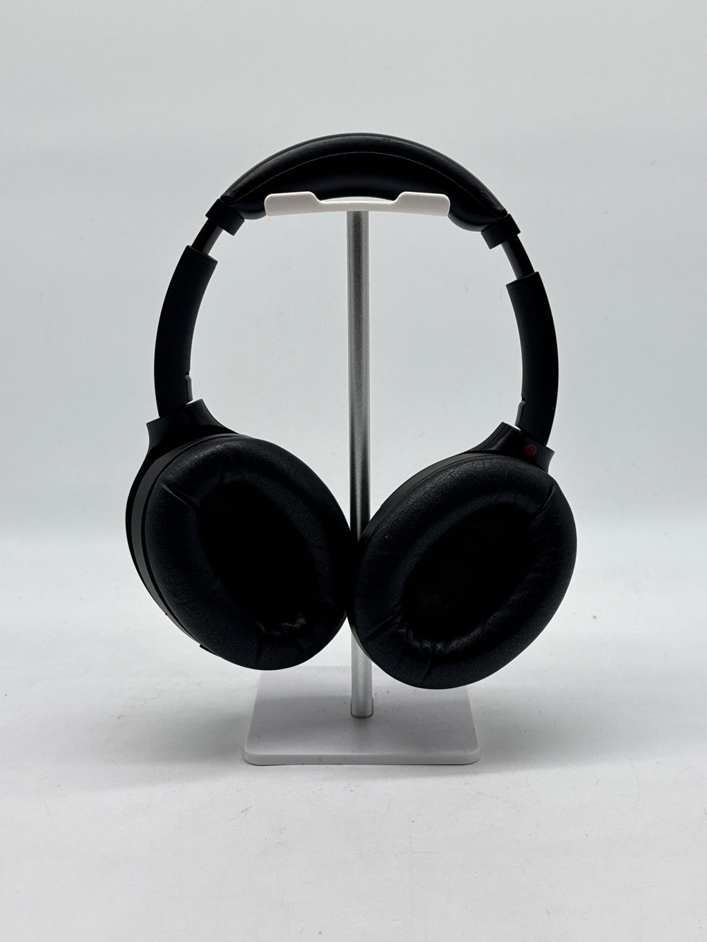 Sony WH-1000XM4 Wireless Bluetooth Over-Ear Headphones - Used