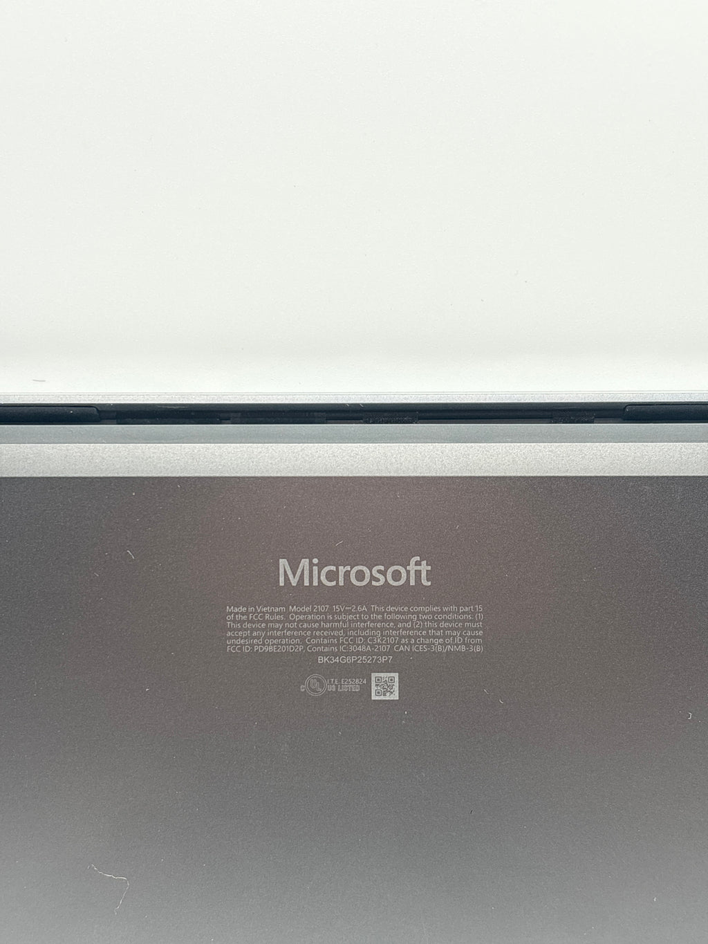 Microsoft Surface Laptop 7 2107 Ultra 7 268V 32GB RAM 1TB SSD - For Parts (READ)