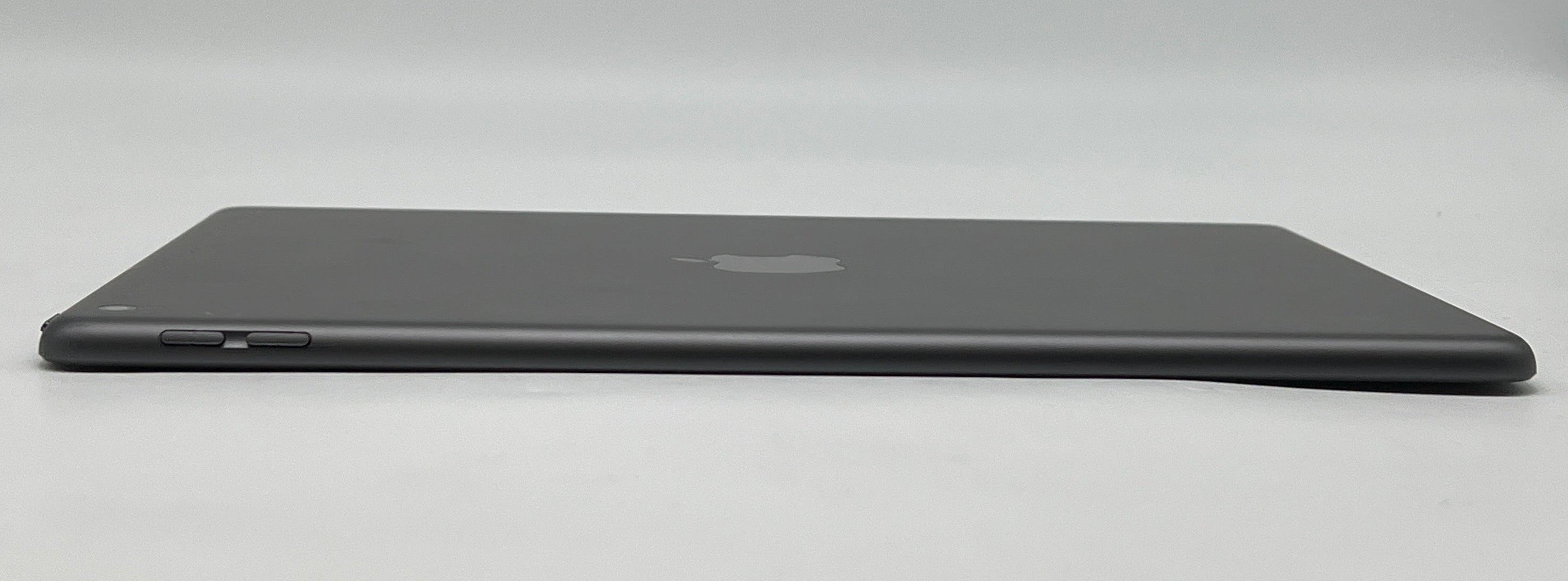 Apple iPad 7th Gen 128GB WiFi Only Space Gray - Used