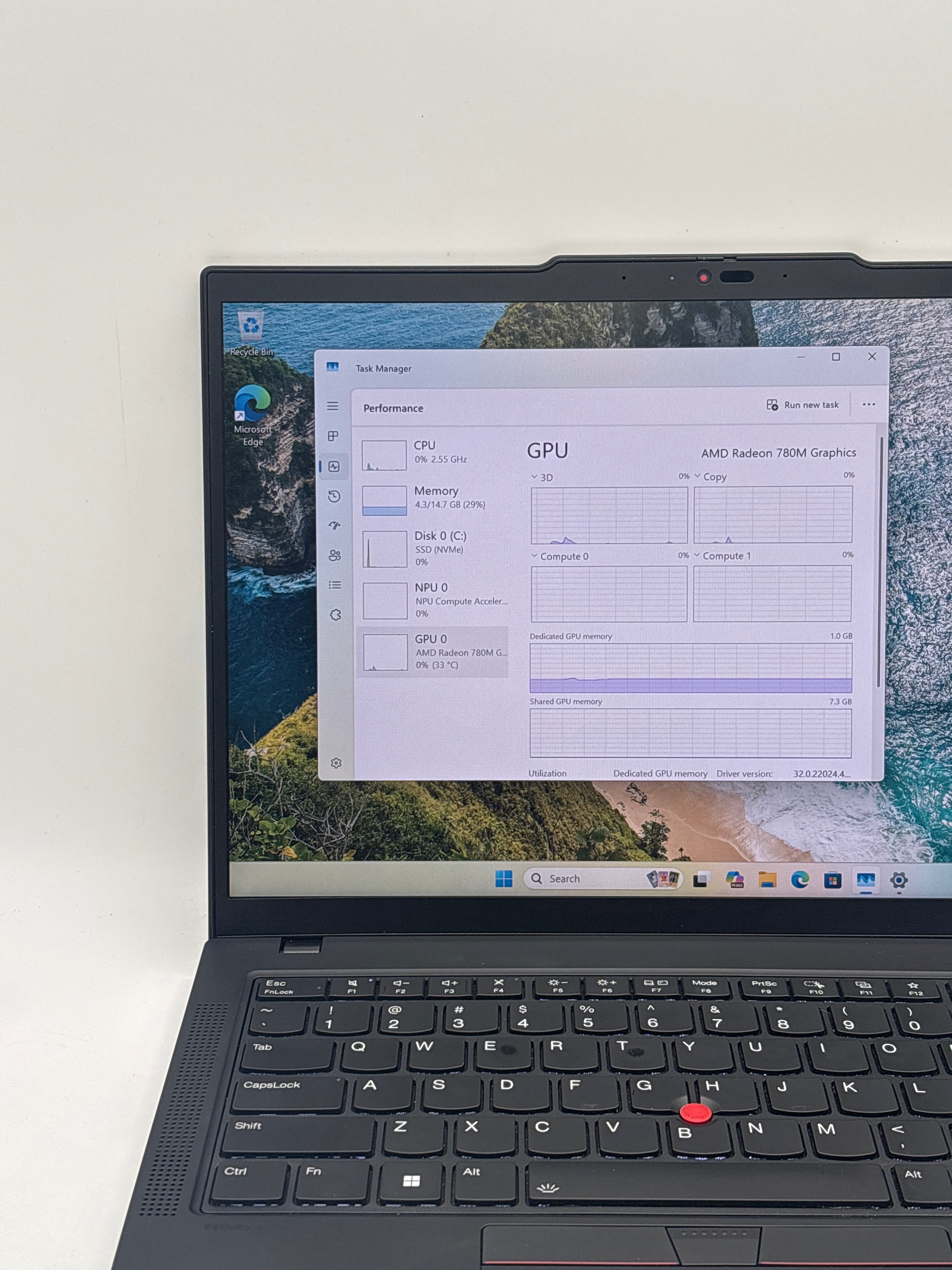 Lenovo ThinkPad T14 Gen 5 Ryzen 7 Pro 8840U 16GB RAM 512GB SSD - Read DESC