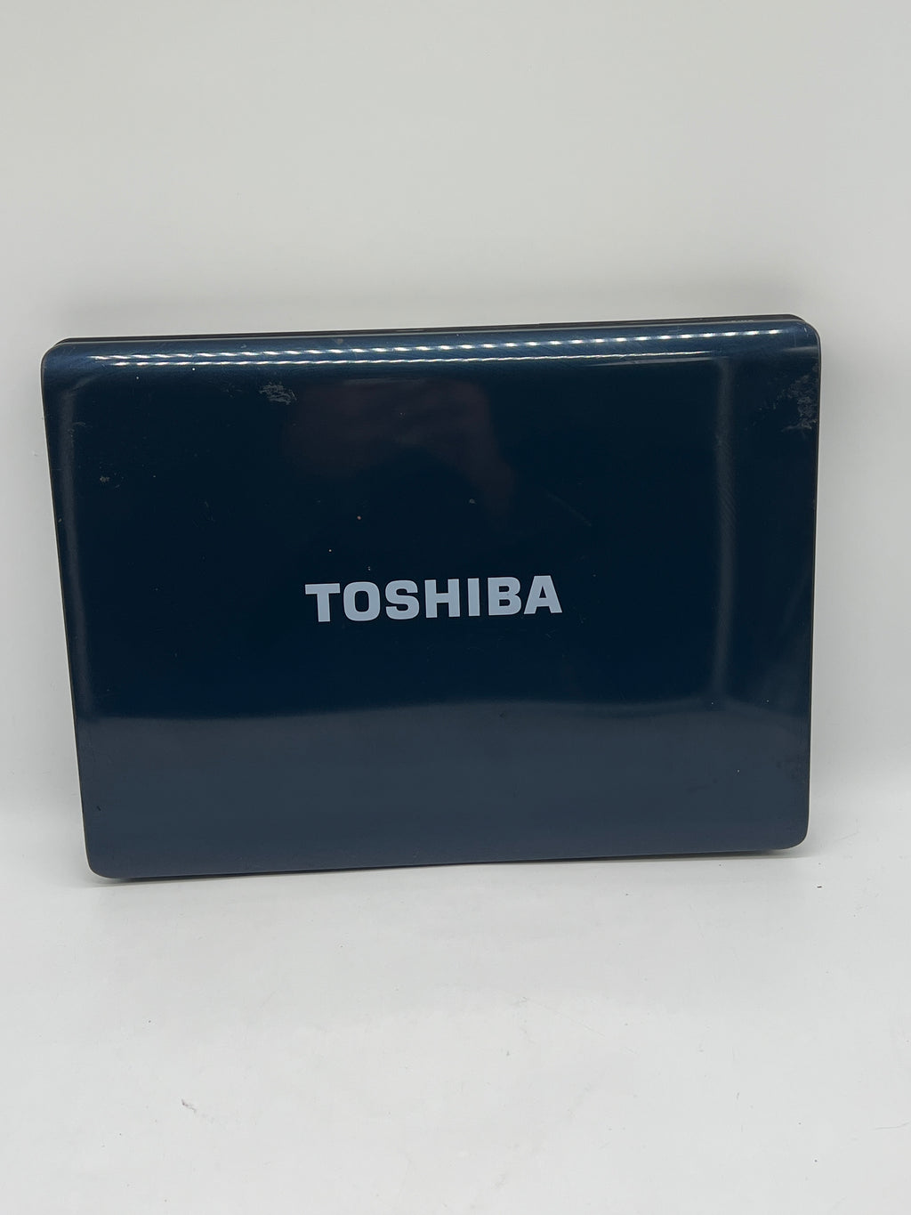 Toshiba Laptop Satellite A205 Core 2 Duo 4GB RAM - For Parts (Bad Battery)