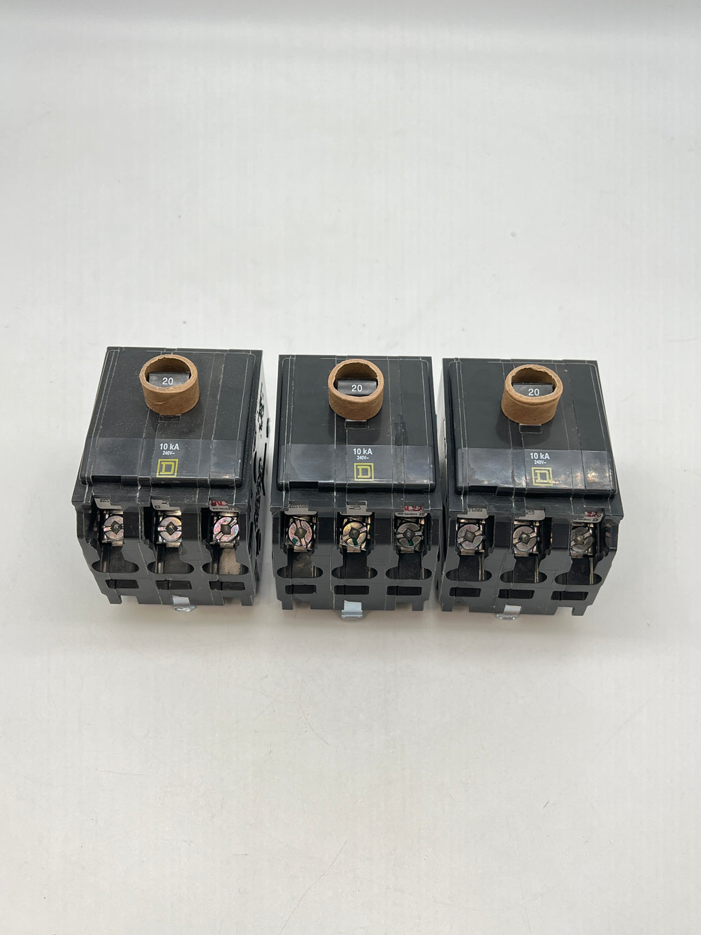 Square D QOB320 Bolt On Circuit Breaker 20 Amps 3 Poles - New Open Box