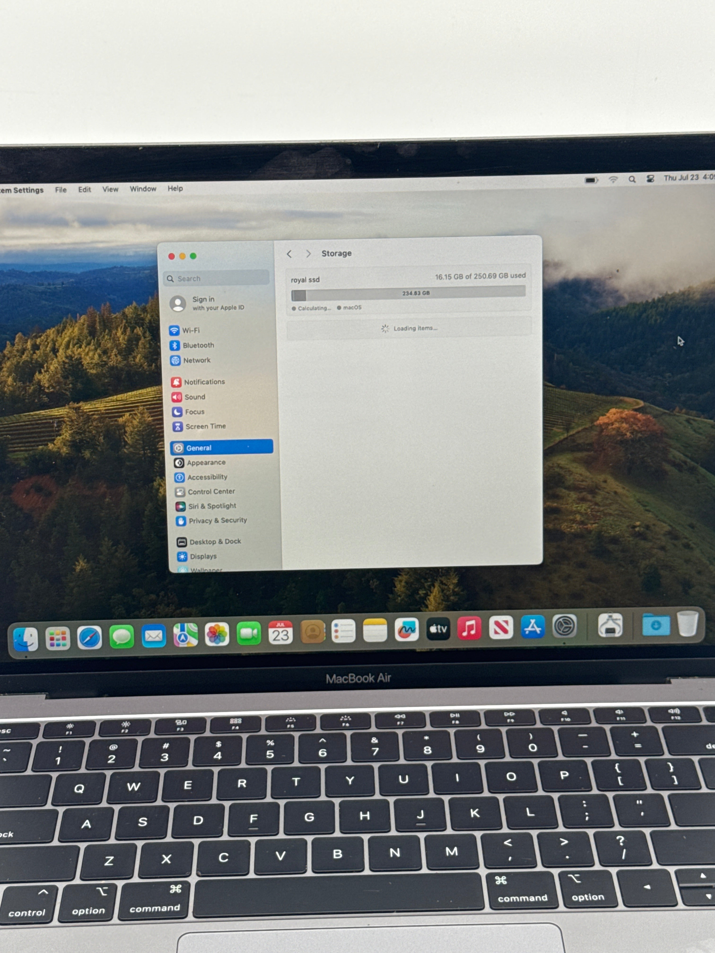 Apple MacBook Air 13" A1932 2019 Core i5 8GB RAM 256GB SSD - Used