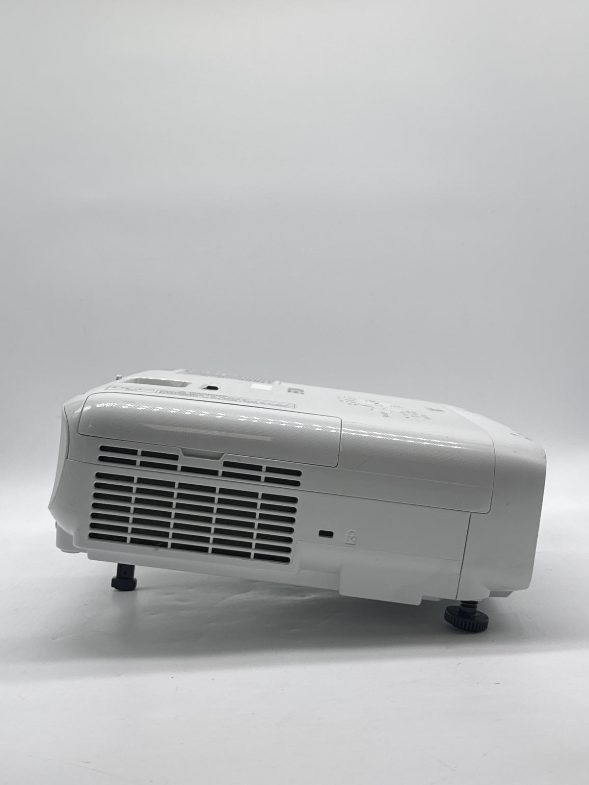 Epson PowerLite 119W H985A WXGA 3LCD Projector HDMI - Used