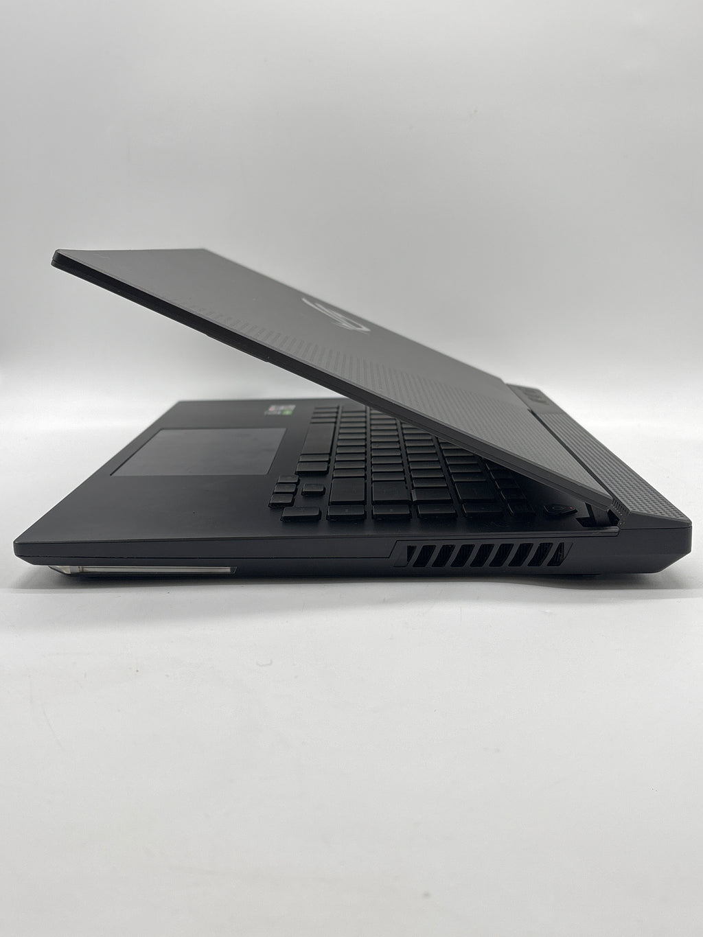 ASUS ROG Strix G513Q 15.6" Ryzen 9 5900HX 32GB RAM 1TB SSD RTX 3070
