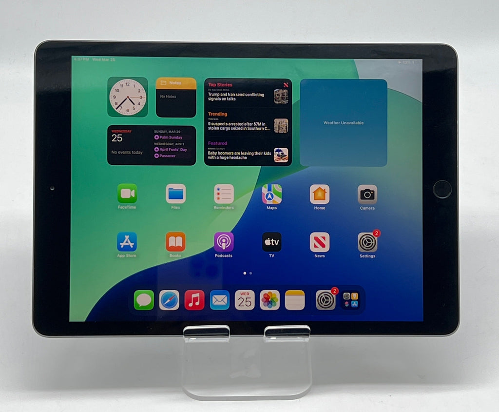 Apple iPad 7th Gen 128GB WiFi Only Space Gray - Used