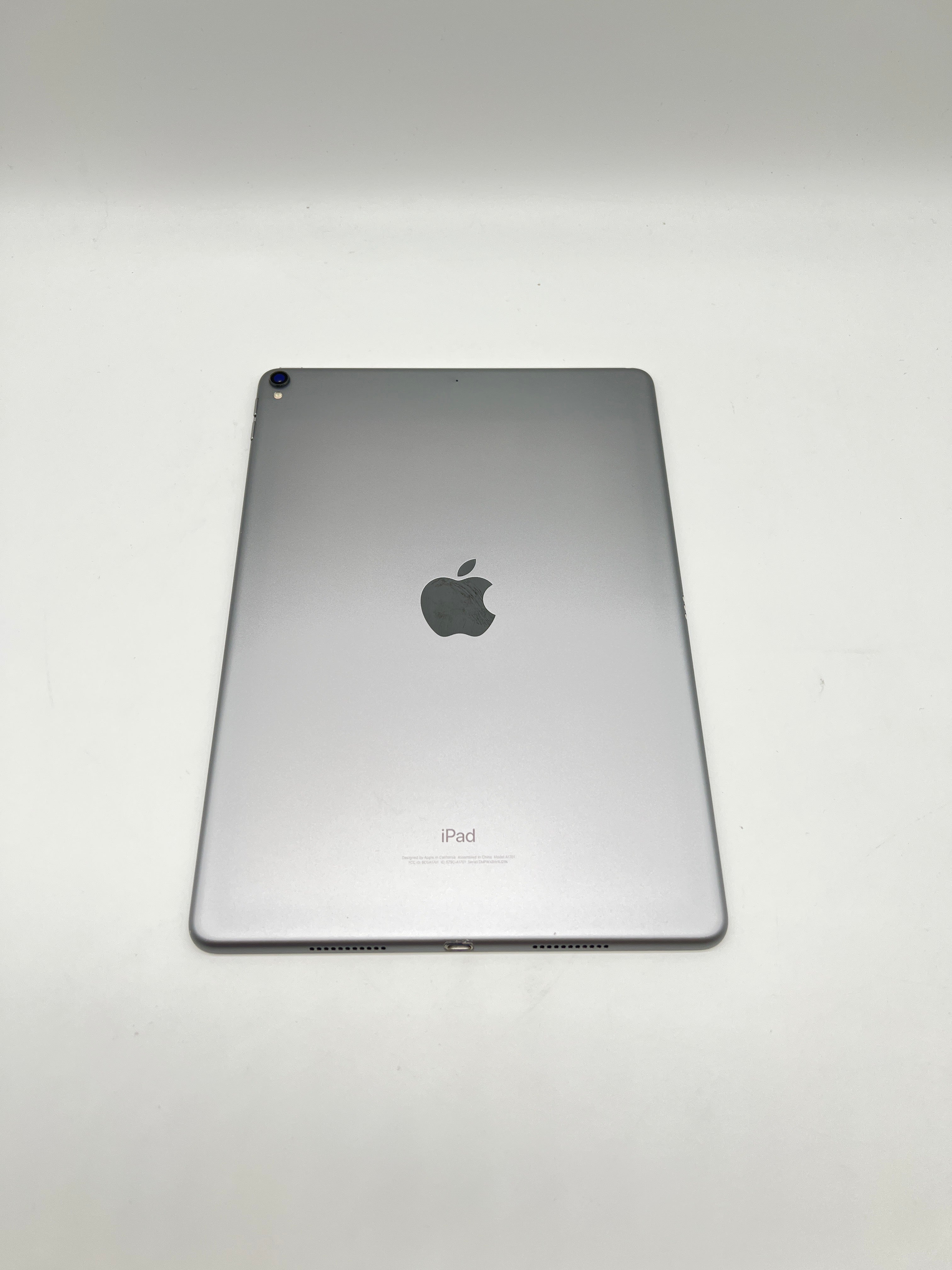 Apple iPad Pro 10.5 inch A1701 64GB Space Gray Wi-Fi