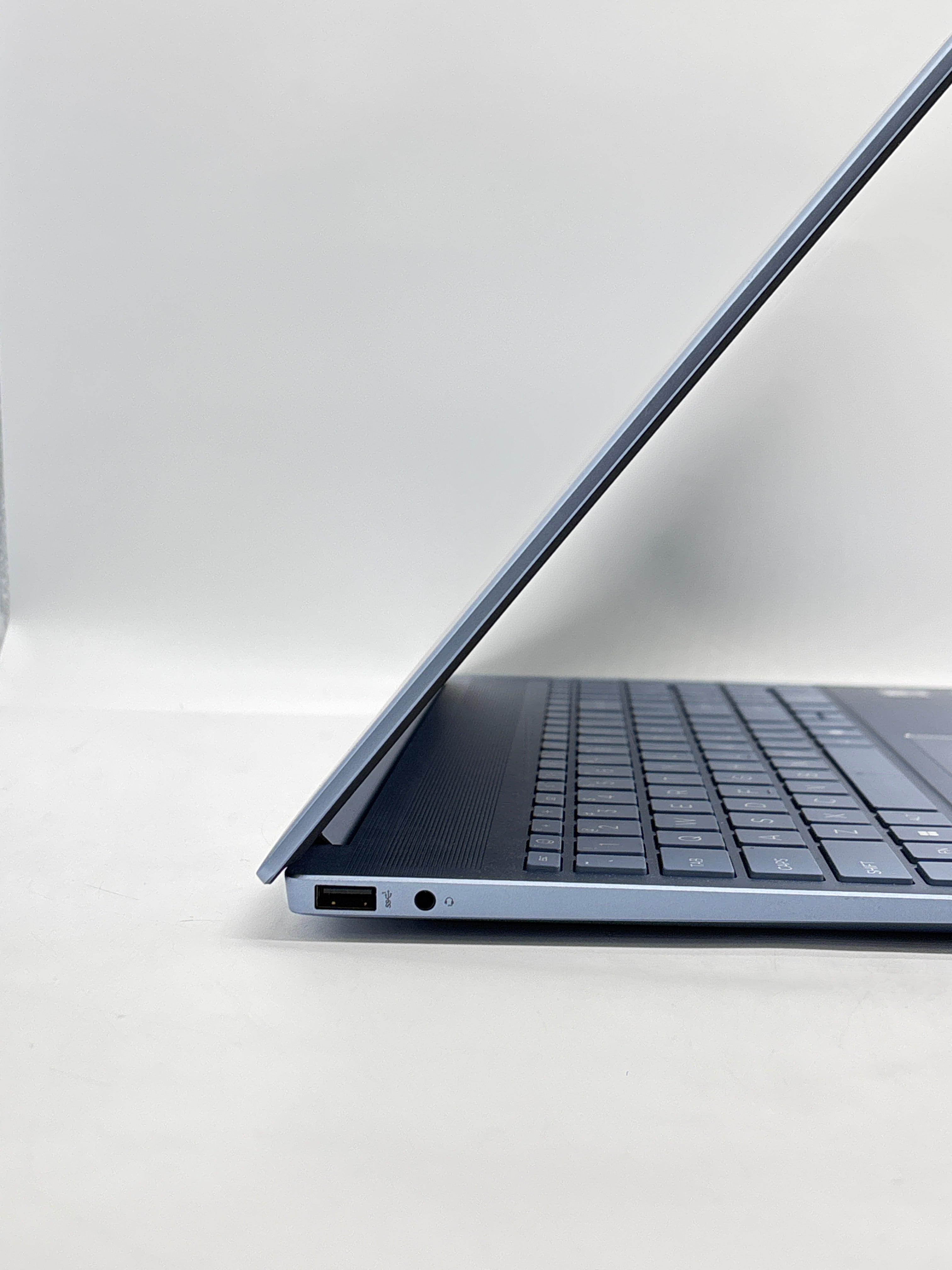 HP Pavilion 16-0000nr Ultra 7 155U 16GB RAM 1TB SSD Blue - Used