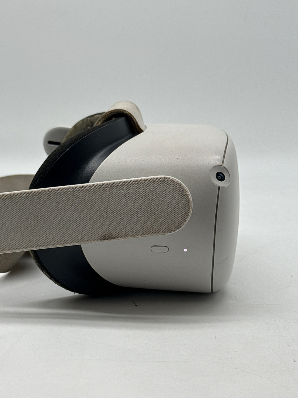 Meta Oculus Quest 2 64 GB VR Headset White - For Parts