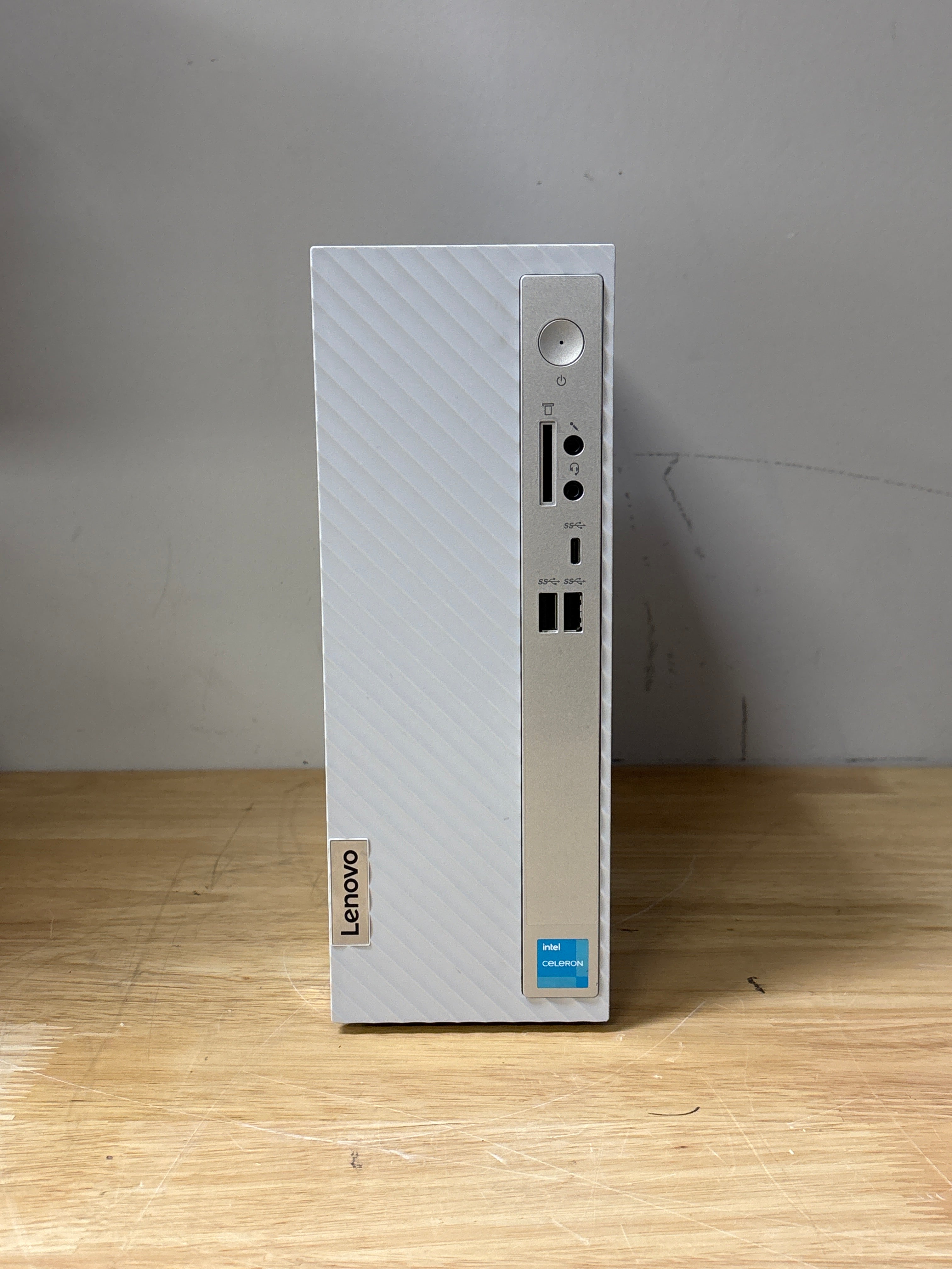 Lenovo IdeaCentre 3 07IAB7 Desktop Celeron 6900 8GB RAM 256GB SSD