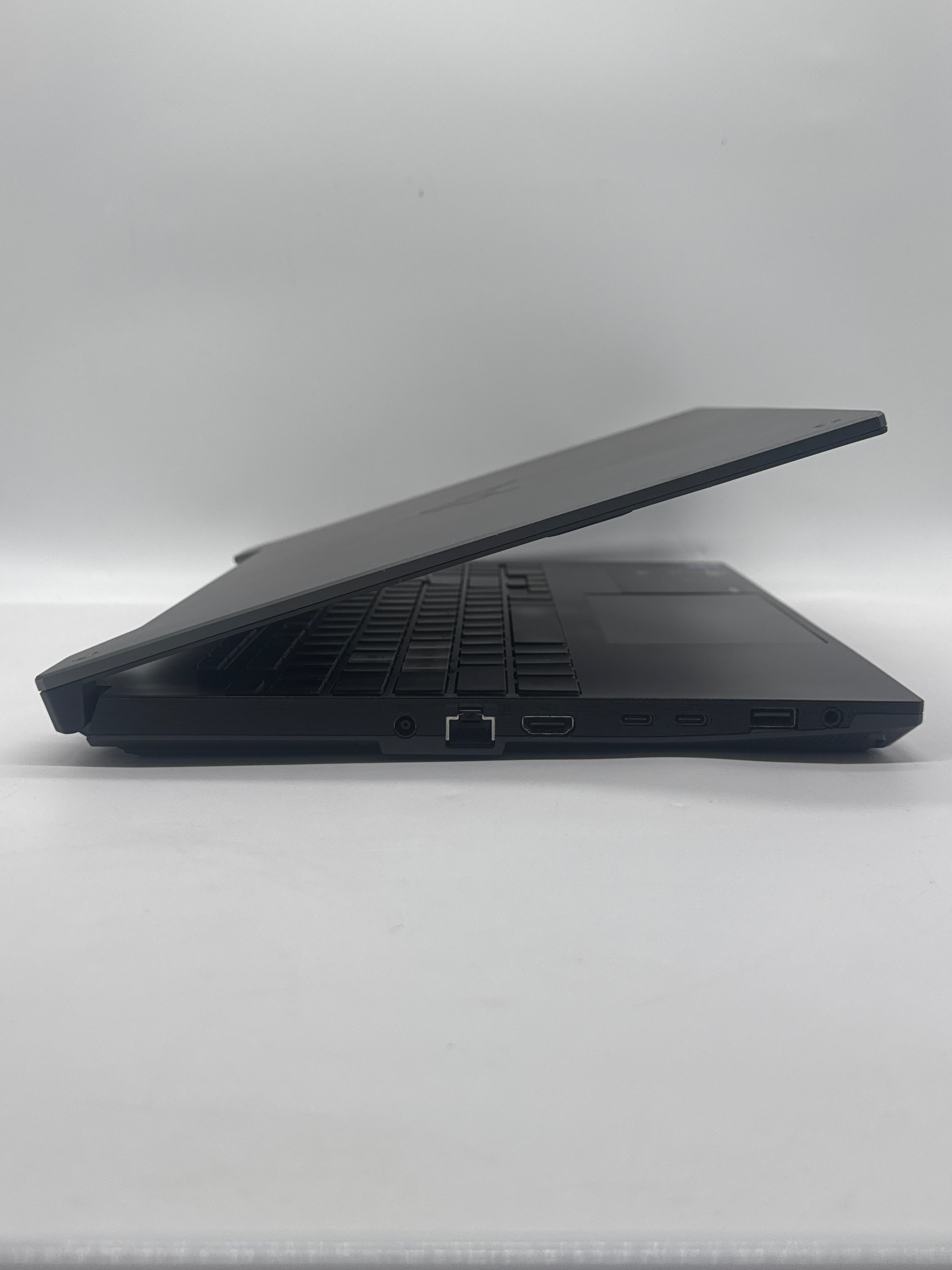 Asus TUF F15 FX507Z 15.6" i5-12500H 16GB RAM 512GB SSD GeForce RTX 3050