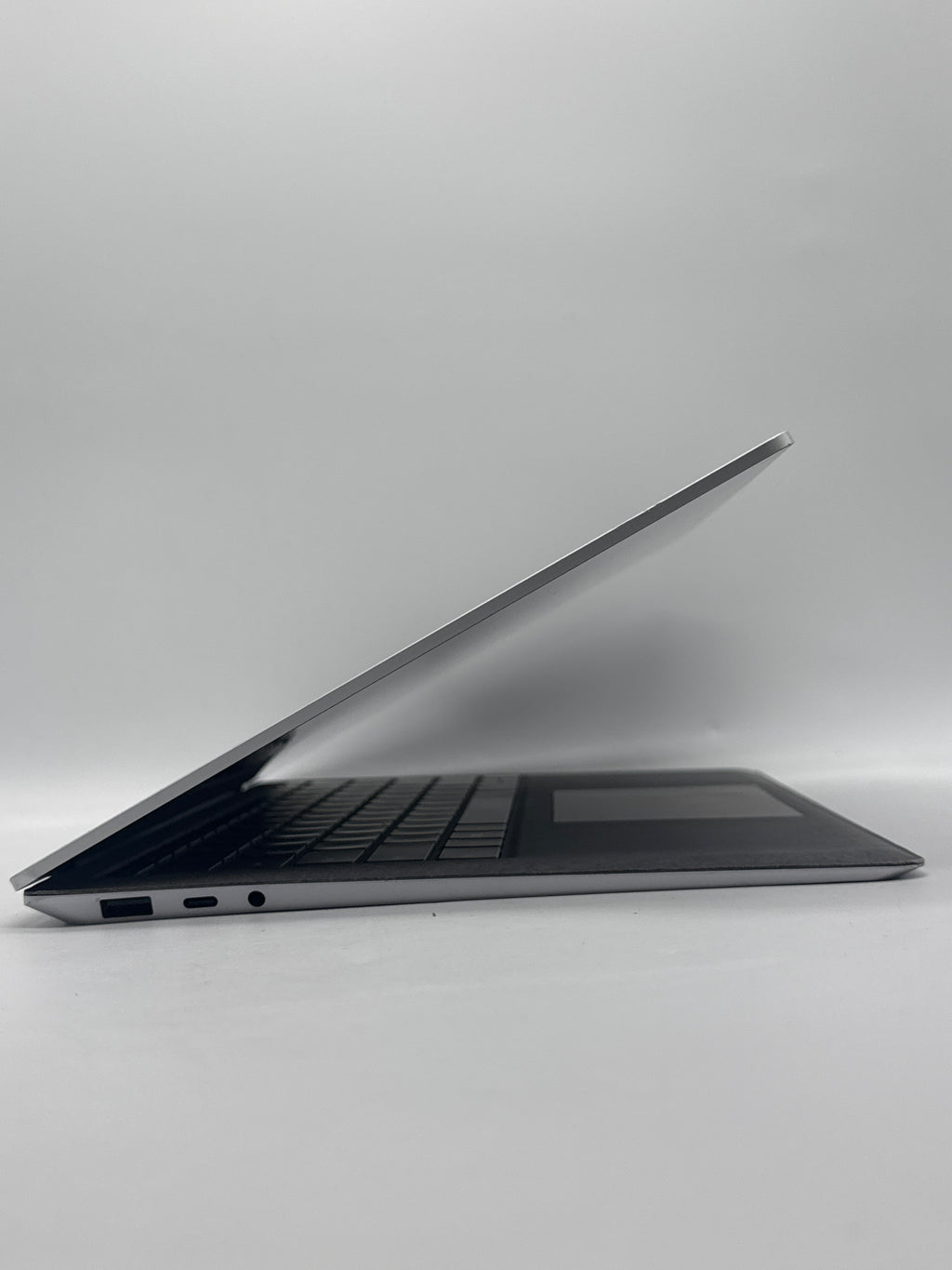 Microsoft Surface 1867 Touch i5-1035G7 8GB RAM 128GB SSD - Used