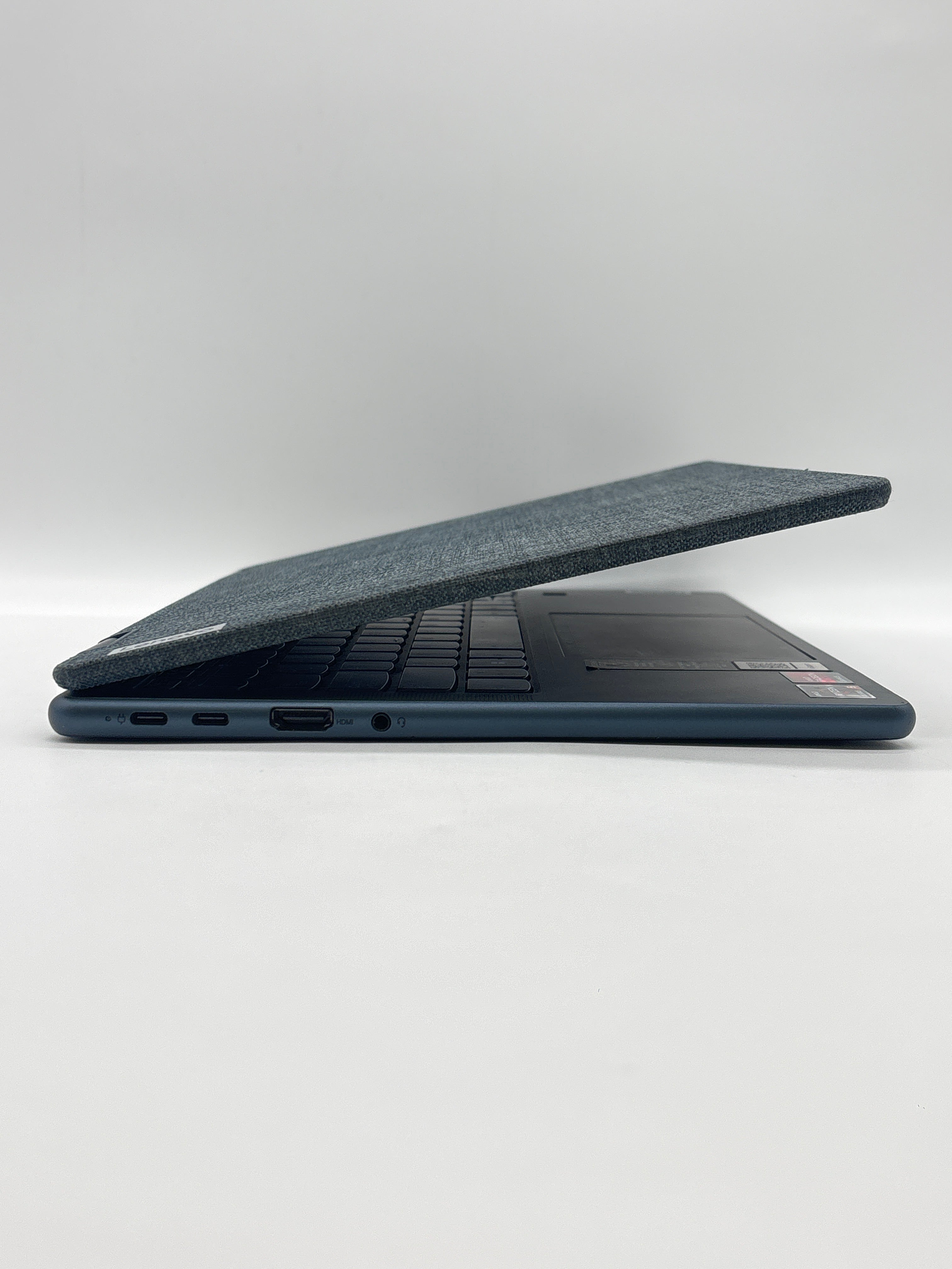 Lenovo Yoga 6 13.3" Ryzen 5 5500U 8GB RAM 256GB SSD Blue Laptop
