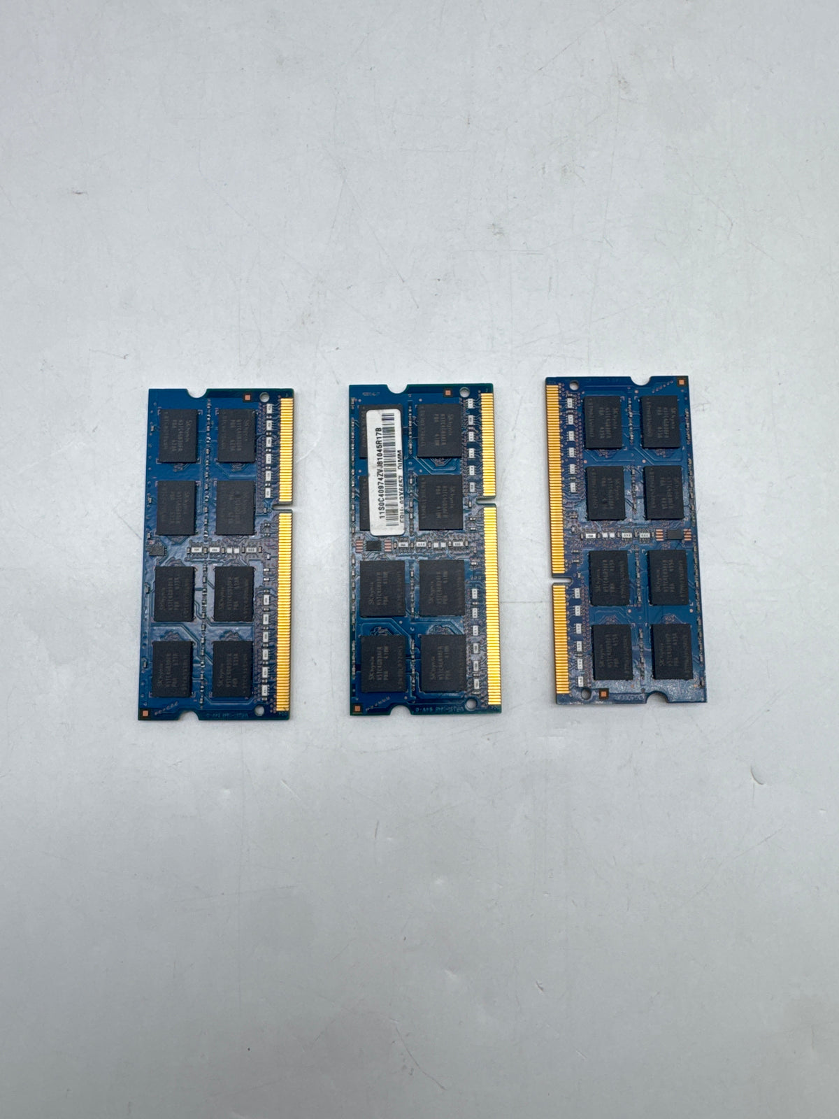 SK Hynix 8GB 2Rx8 PC3L-12800S DDR3L Laptop RAM Lot of 3 24GB Total - Used
