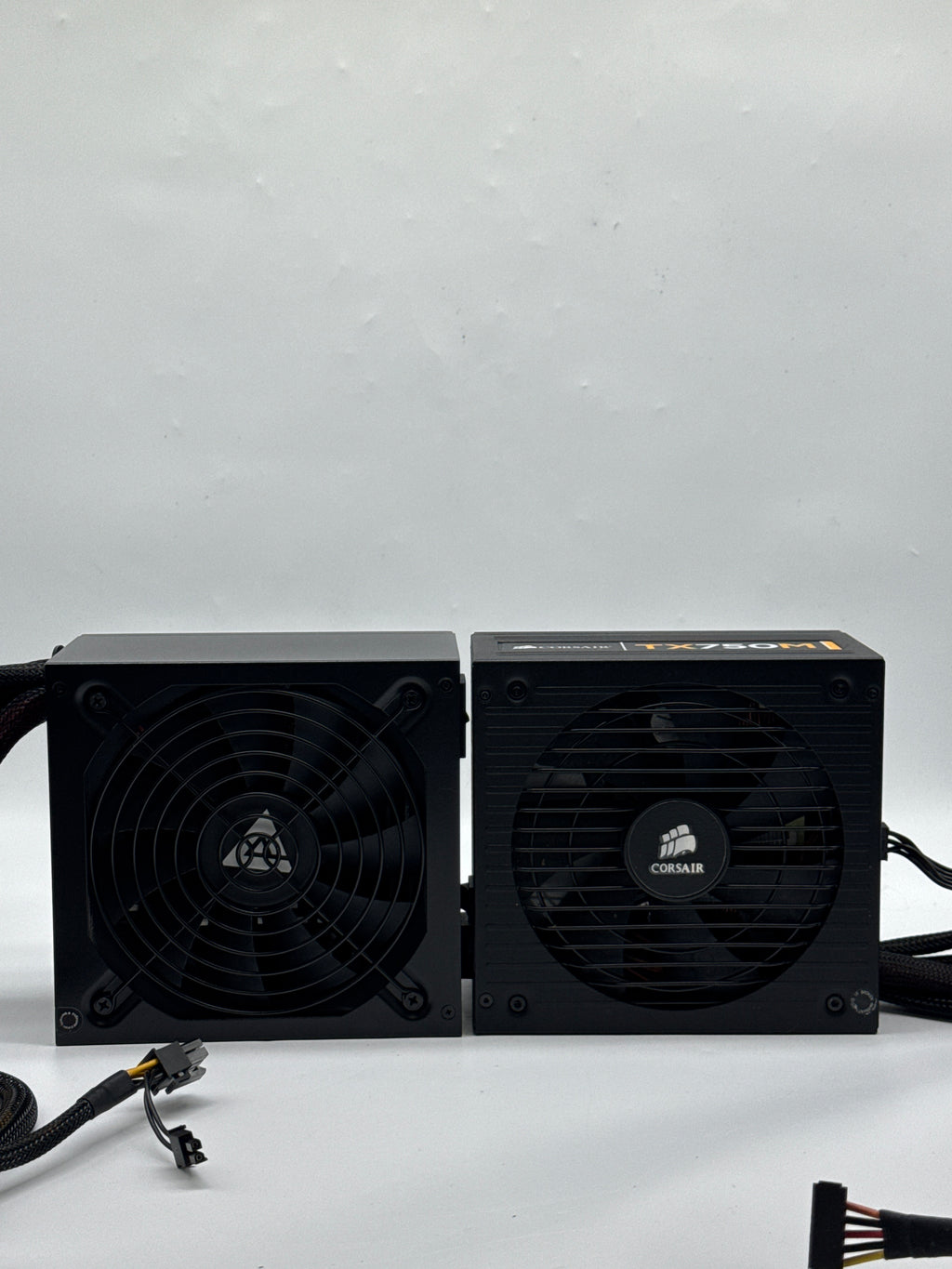 Corsair TX750M 750W and Apevia ATX-PR600W 600W PSU Bundle Gold - Used