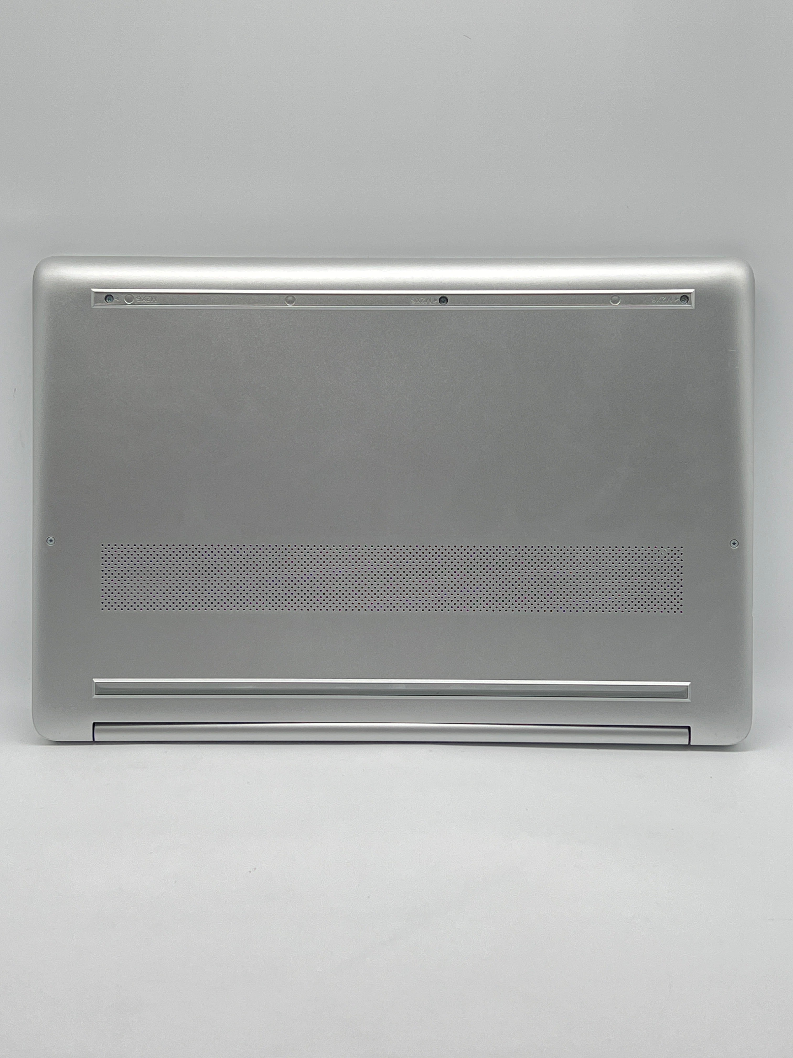 HP Laptop 15 dy2xxx i5-1135G7 8GB RAM 256GB SSD - Used