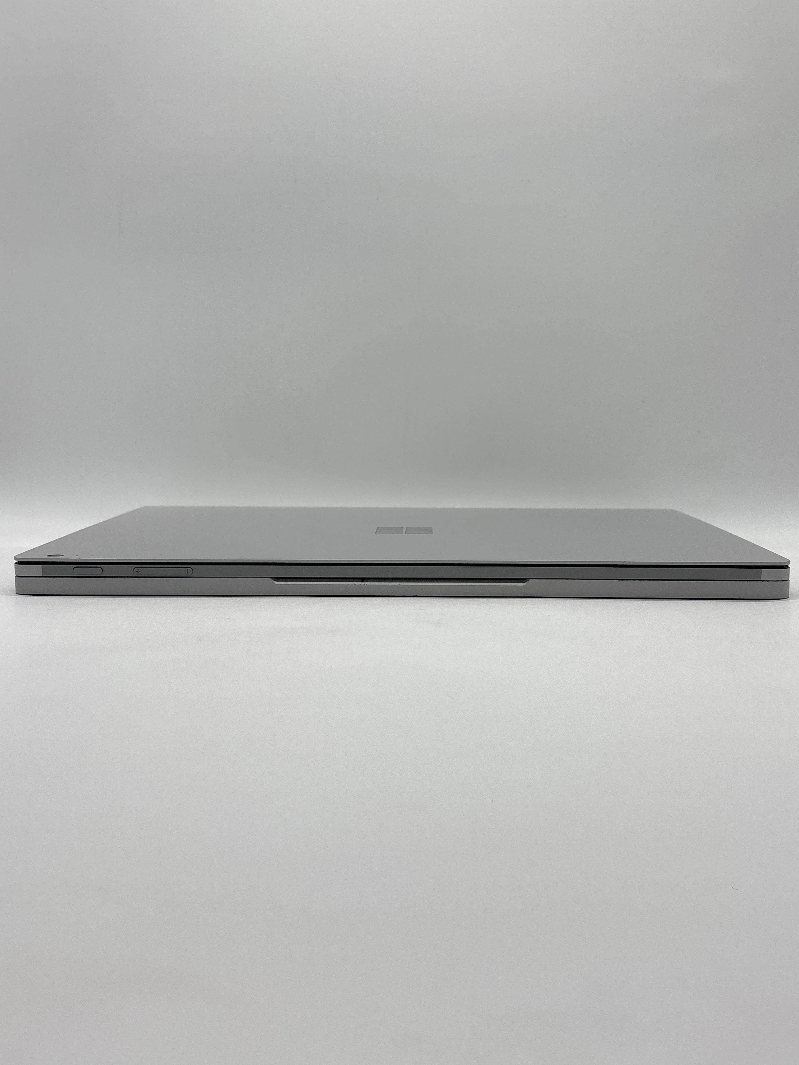 Microsoft Surface Book 2 i7-8650U 8GB RAM 256GB SSD GTX 1050