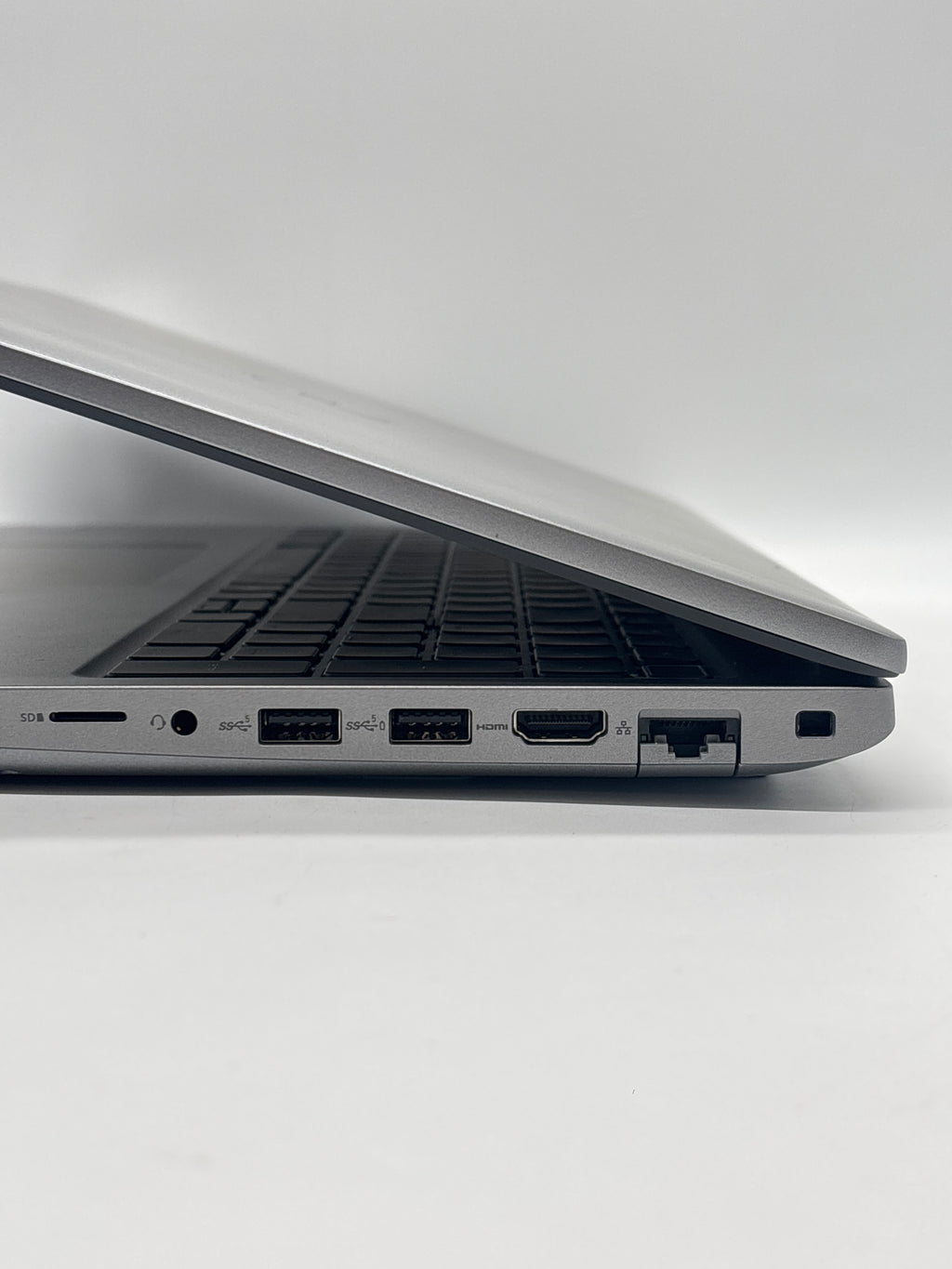 Dell Precision 3591 Ultra 7 165H 32GB RAM 512GB SSD RTX 500 Ada - For Parts (Read DESC)