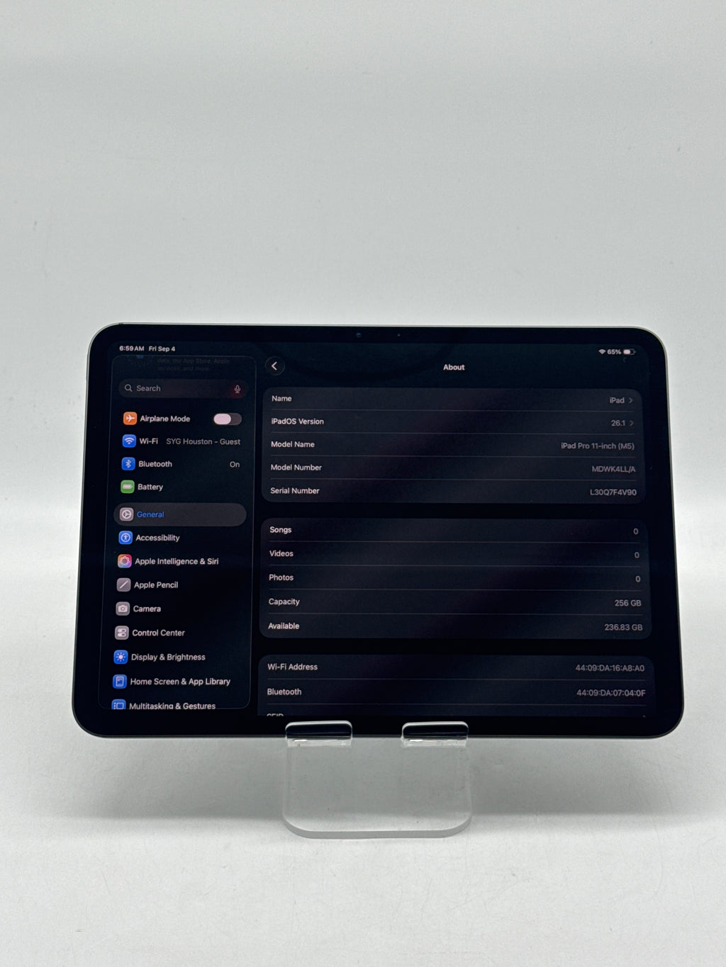 Apple iPad Pro 11" M5 256GB Wi-Fi Space Black - Used