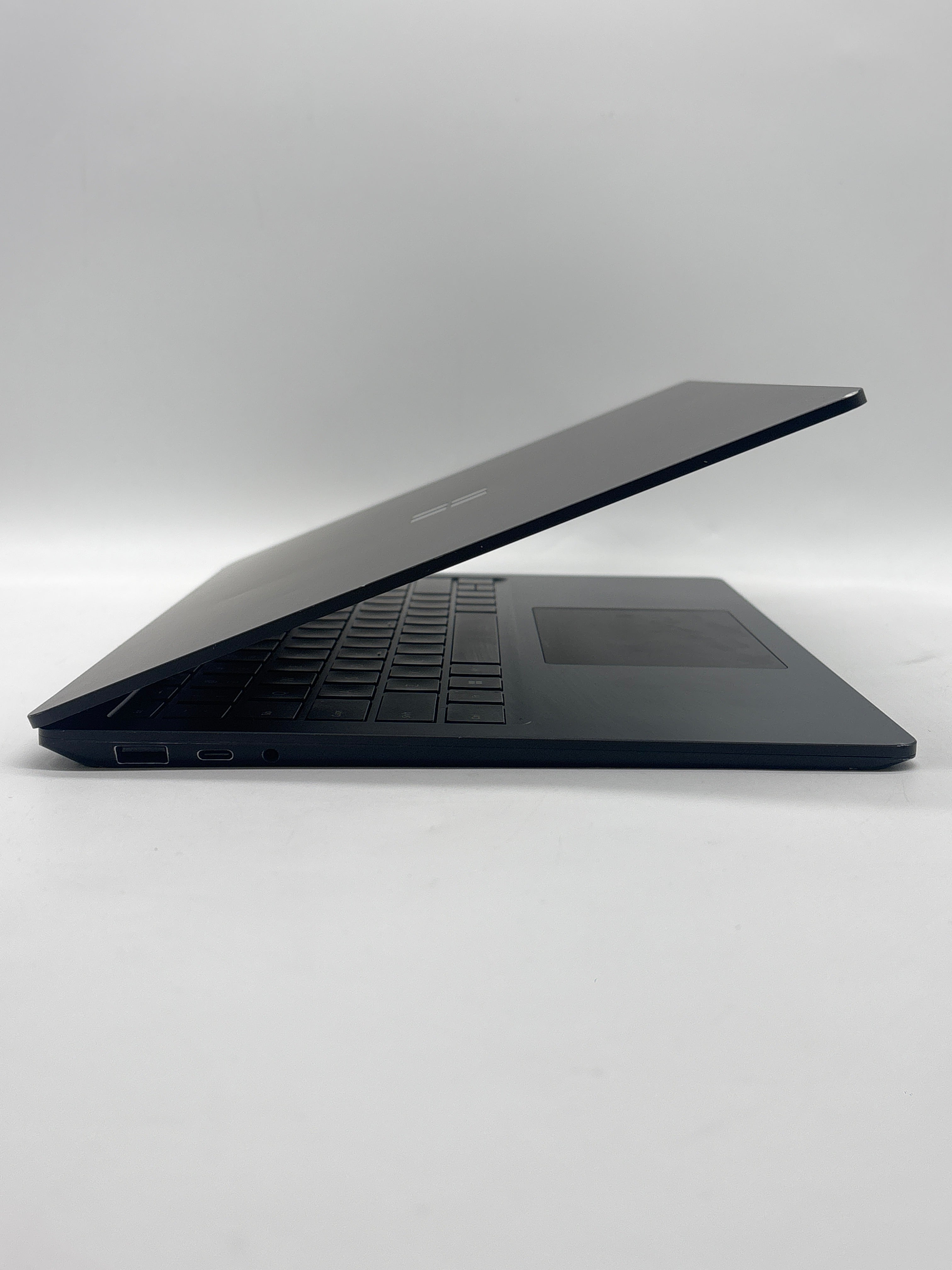Microsoft Surface Laptop 4 1951 i7-1185G7 16GB RAM 256GB SSD - Remotely Managed