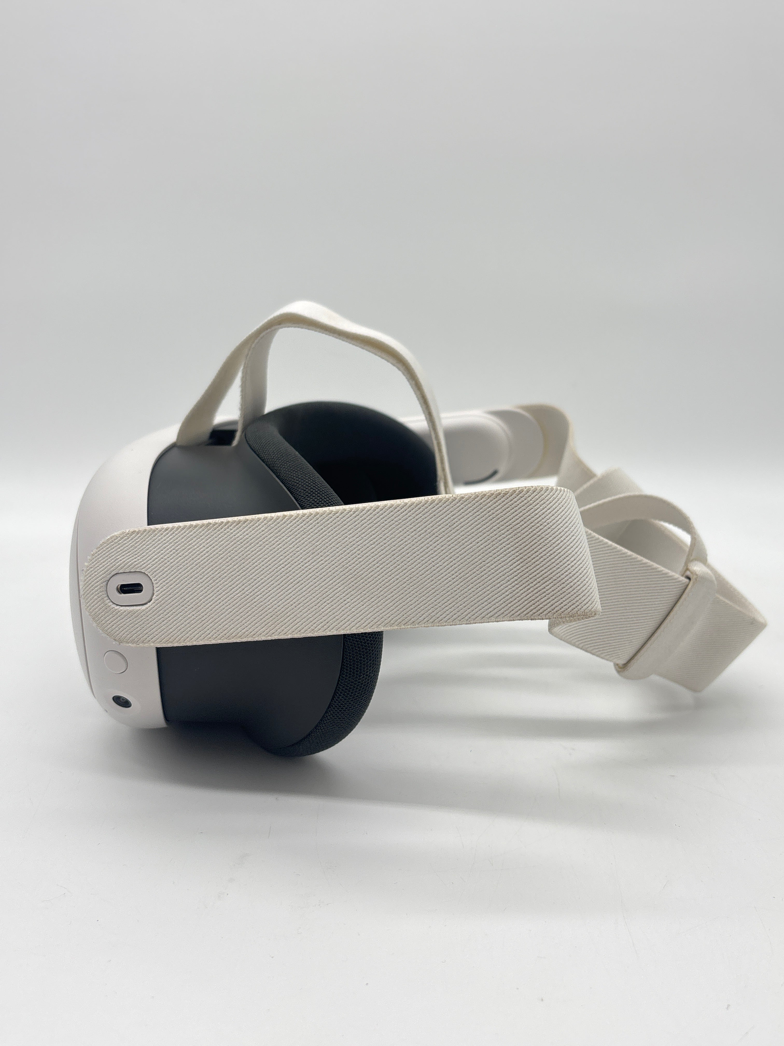 Meta Quest 3 VR Headset 512GB White Standalone USB-C 90Hz - Used With Box