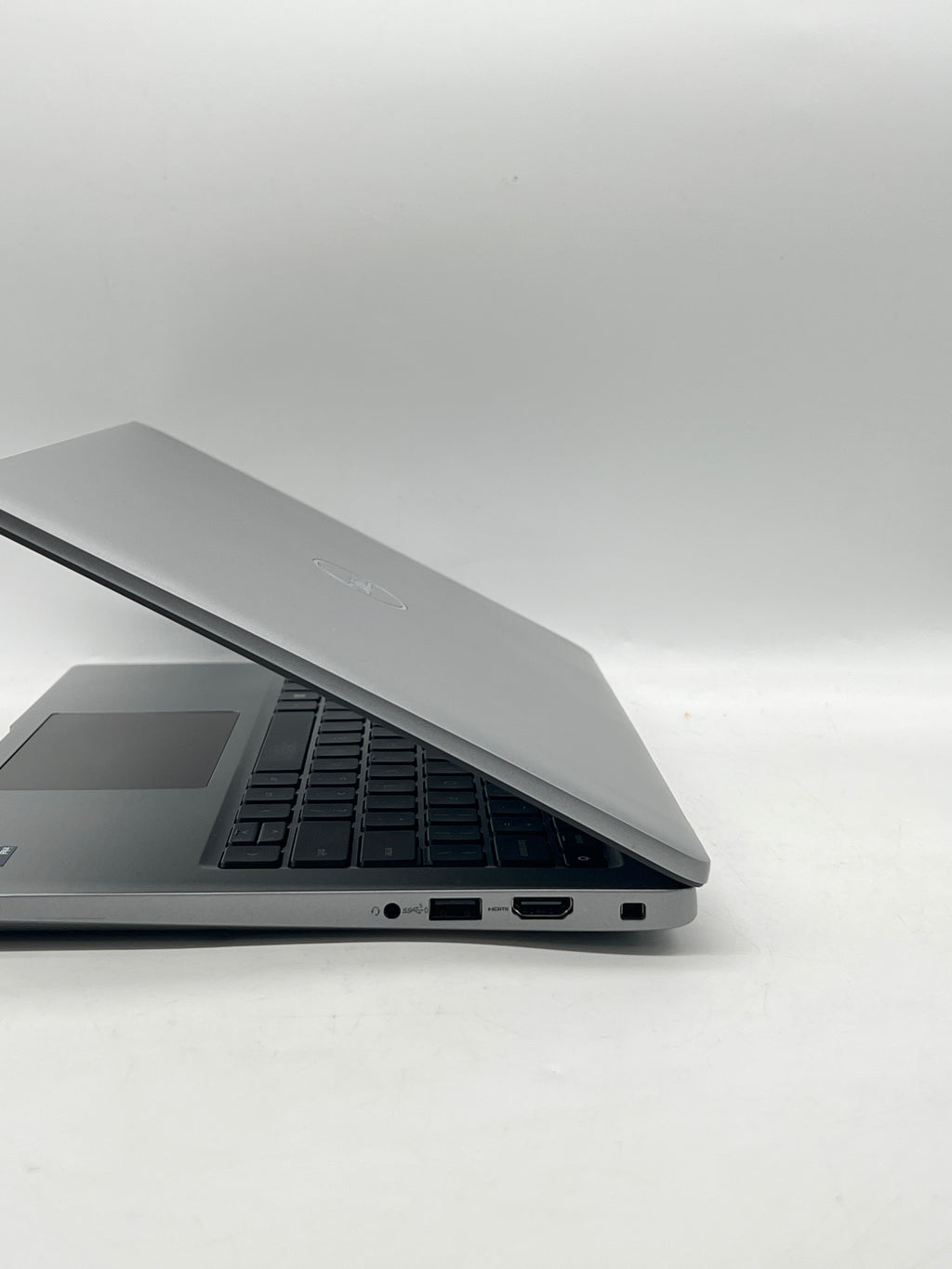 Dell Latitude 5440 13" Core i5-1335U 16GB RAM 256GB SSD Gray - Used