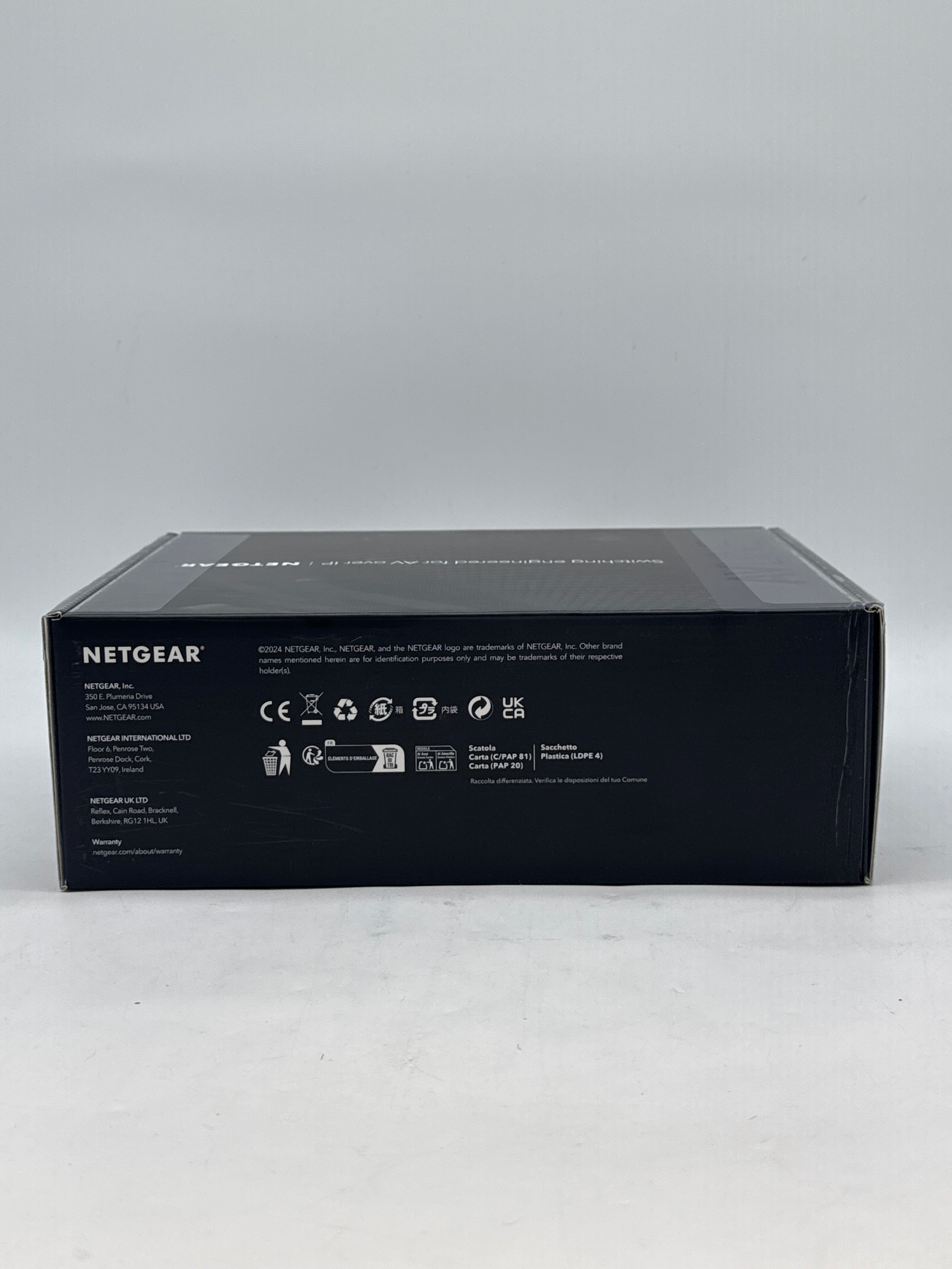 NETGEAR M4250-8G2XF-PoE+ Fully Managed 8-Port Switch 10G SFP+ GSM4210PX