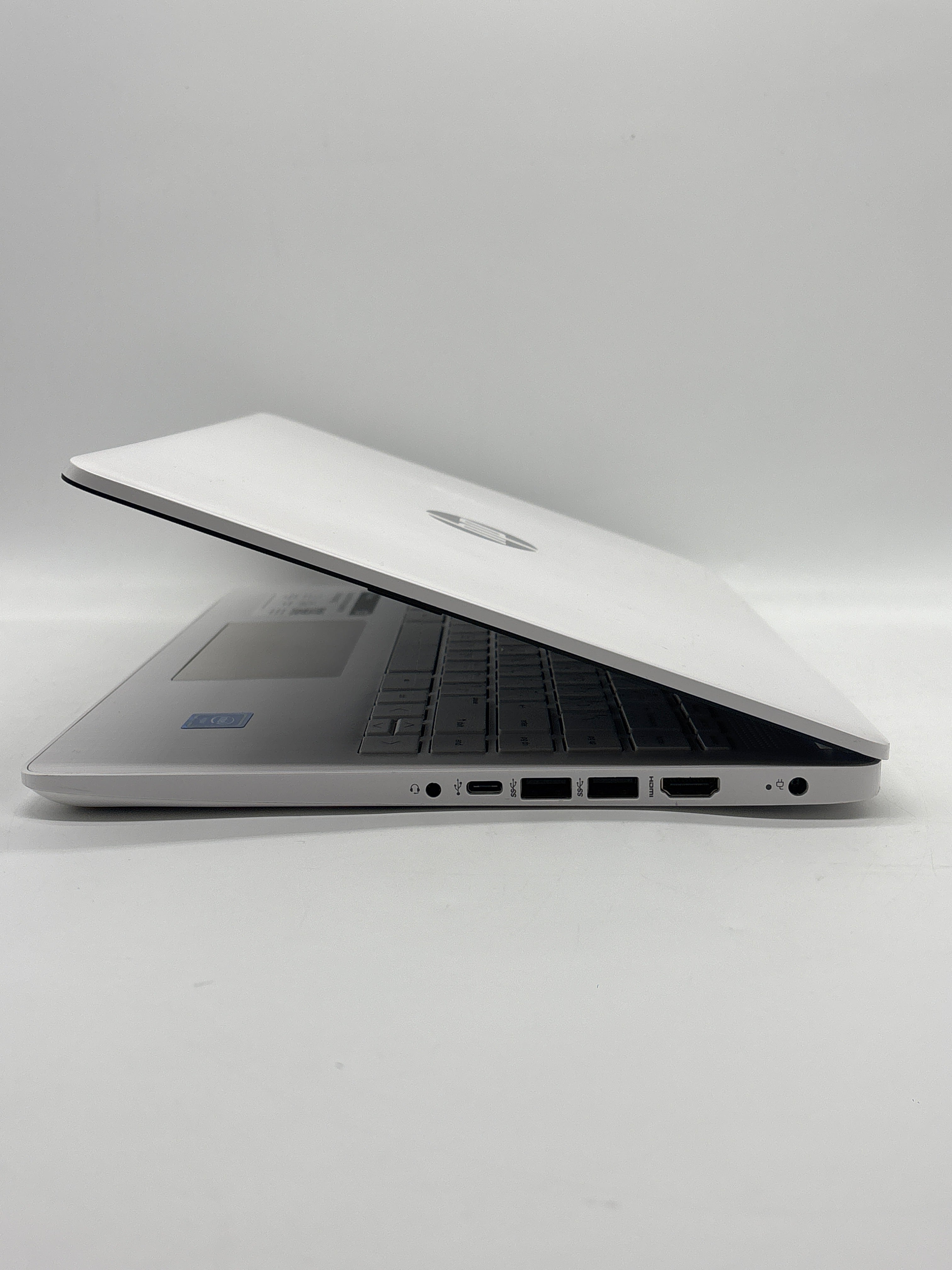 HP 14-dq0080nr Celeron N4020 4GB RAM 64GB eMMC Used