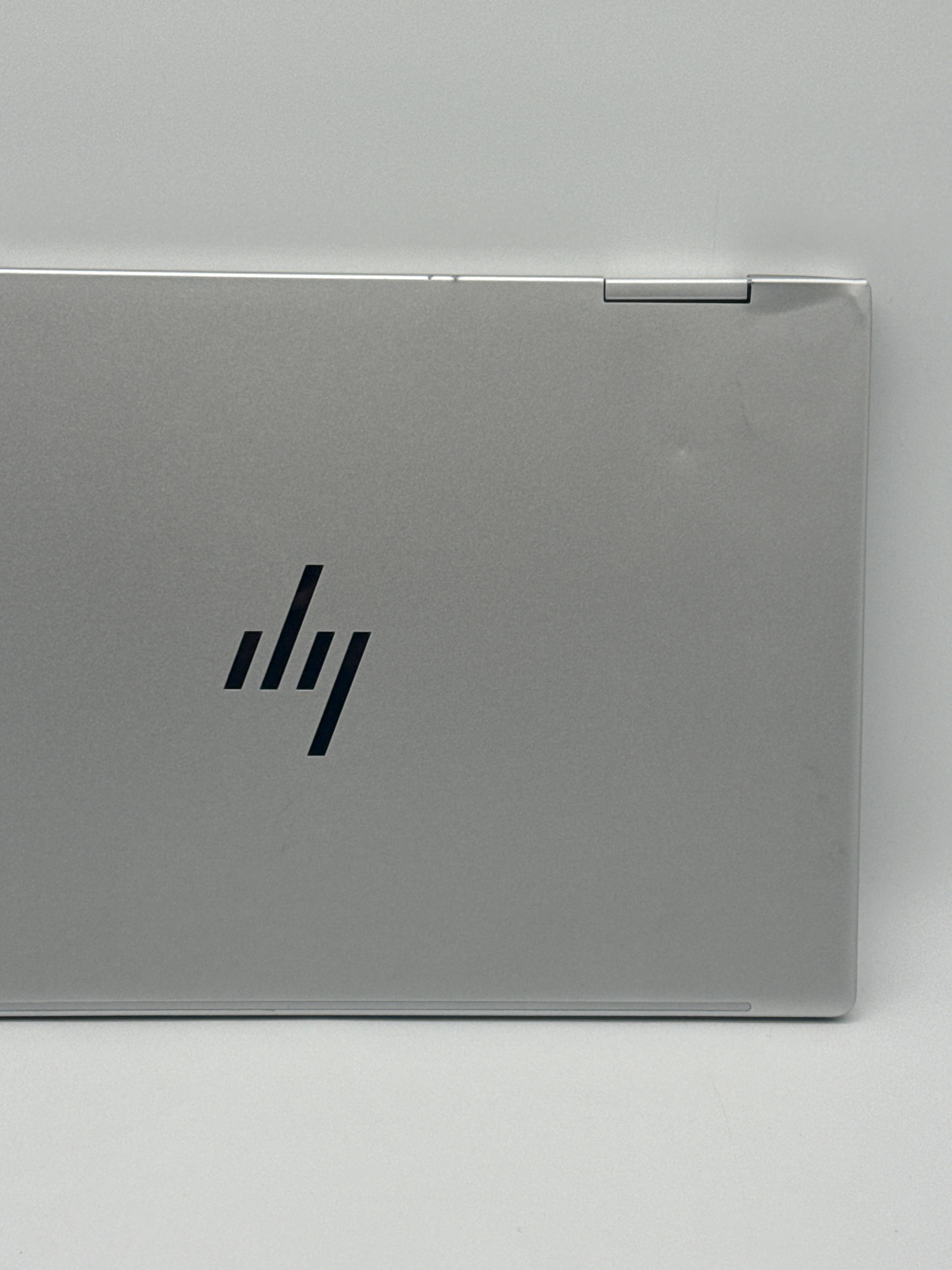 HP 14-ep0063nr Intel Core 5 120U 8GB RAM 512GB SSD - Broken/Read