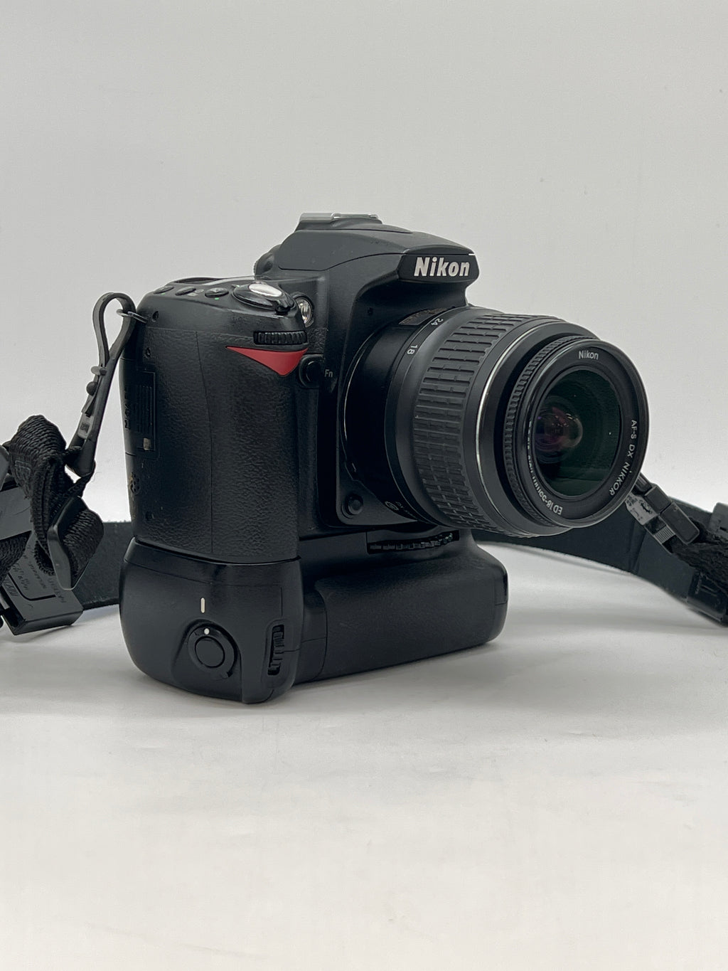 Nikon D90 Digital Camera with 18-55mm Lens Battery Grip - Used
